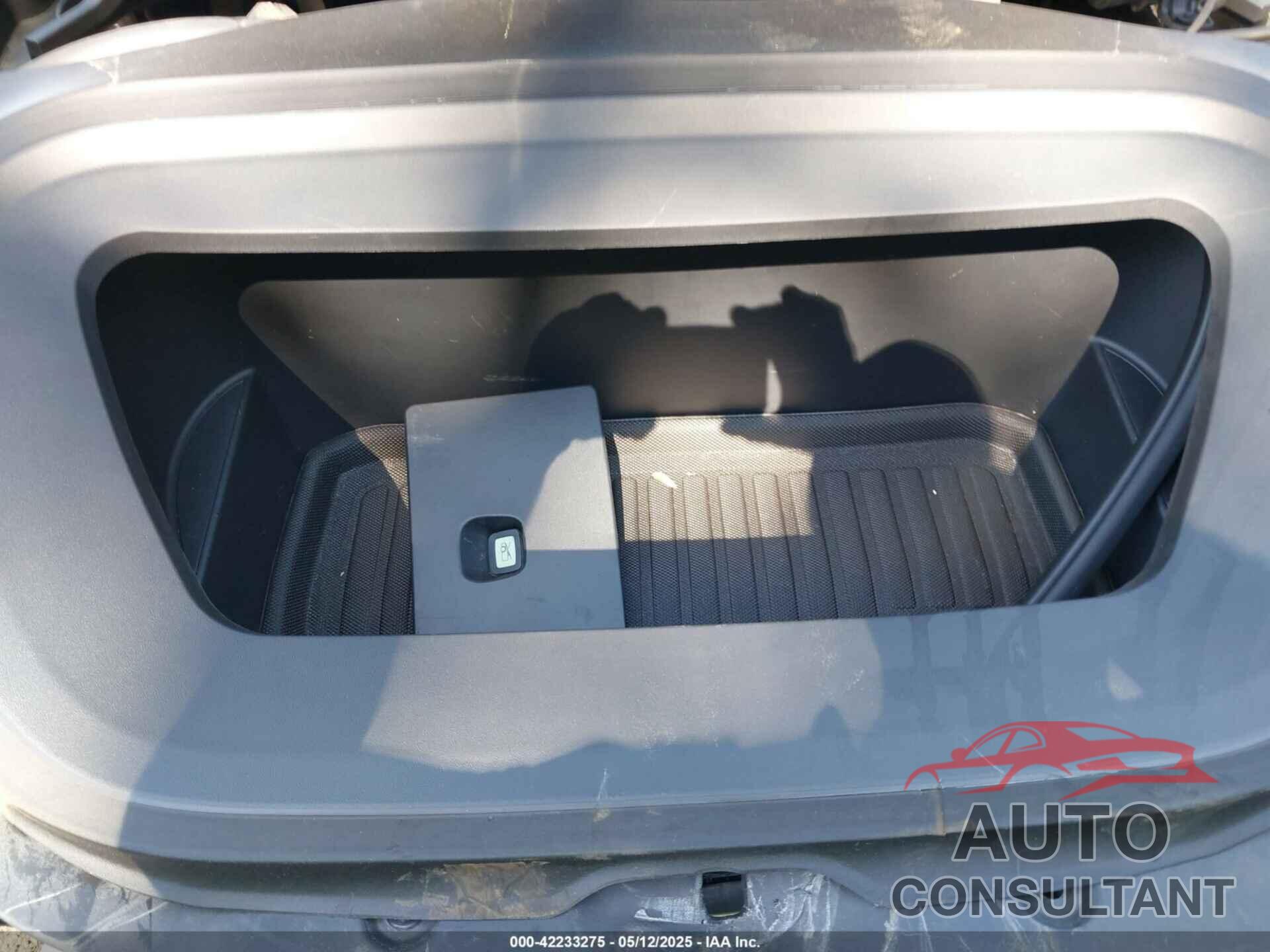 TESLA MODEL Y 2022 - 7SAYGDEE5NF314085