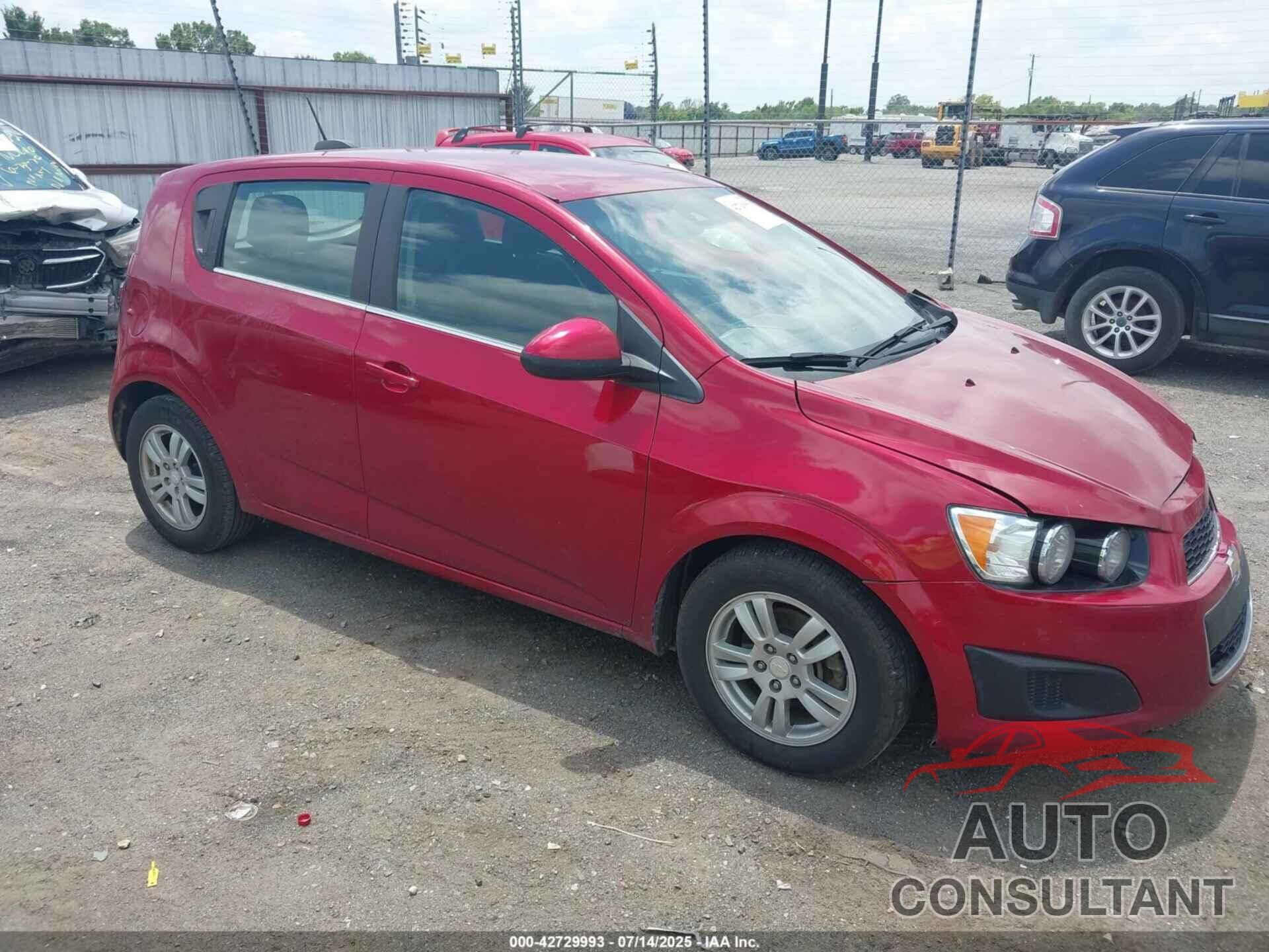 CHEVROLET SONIC 2016 - 1G1JC6SH5G4149582