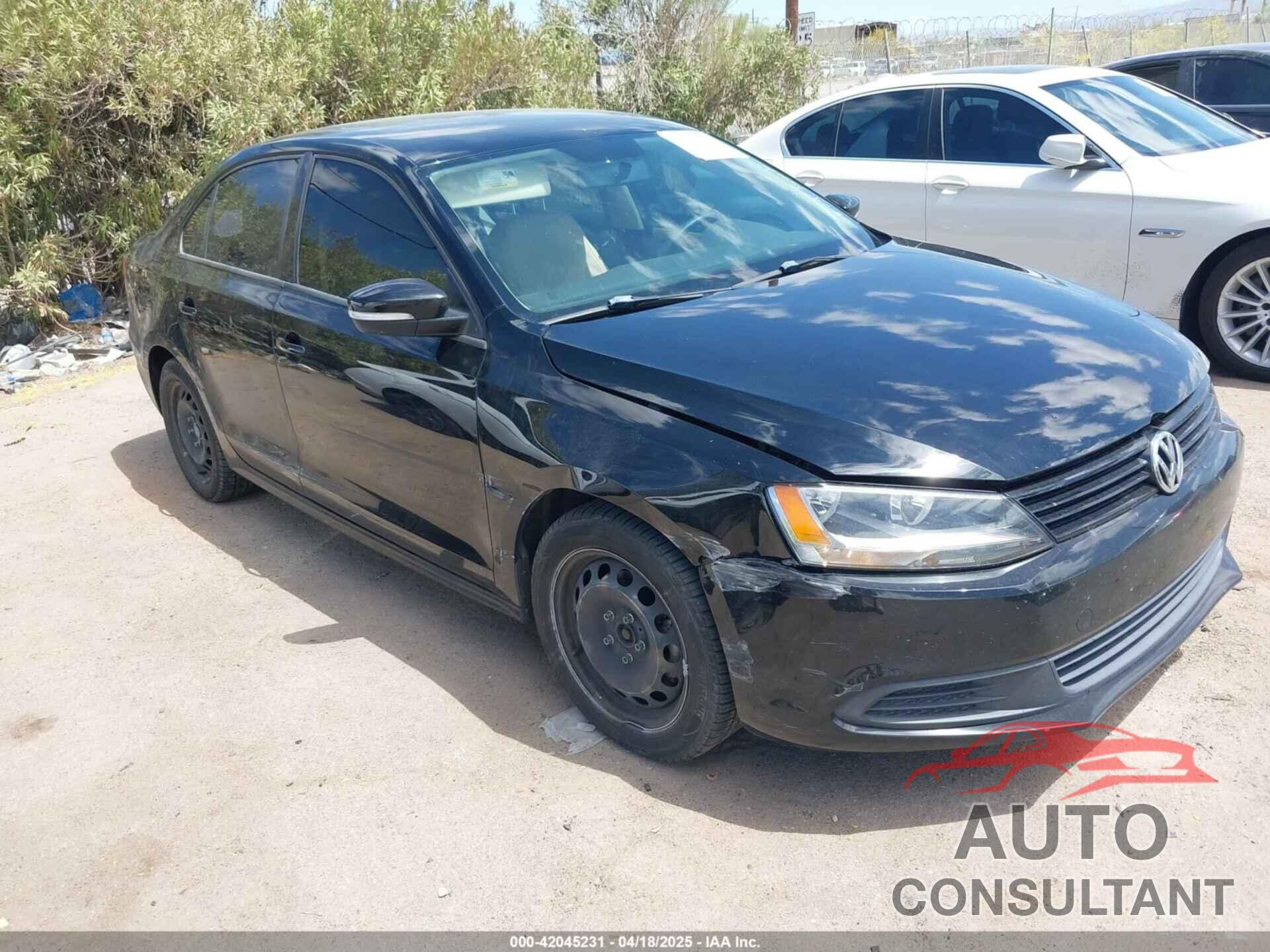 VOLKSWAGEN JETTA 2011 - 3VWDZ7AJ5BM392364