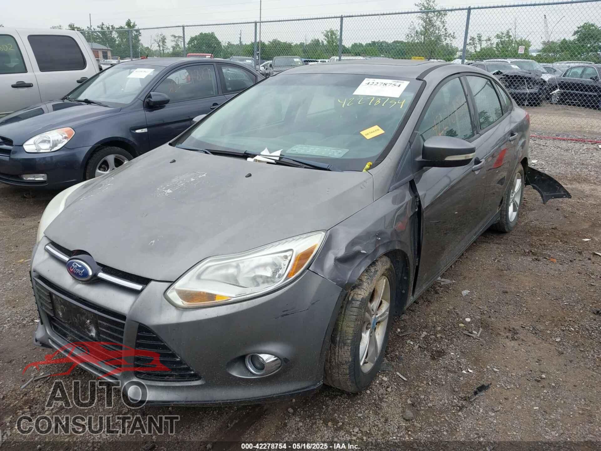 FORD FOCUS 2012 - 1FAHP3F2XCL104044