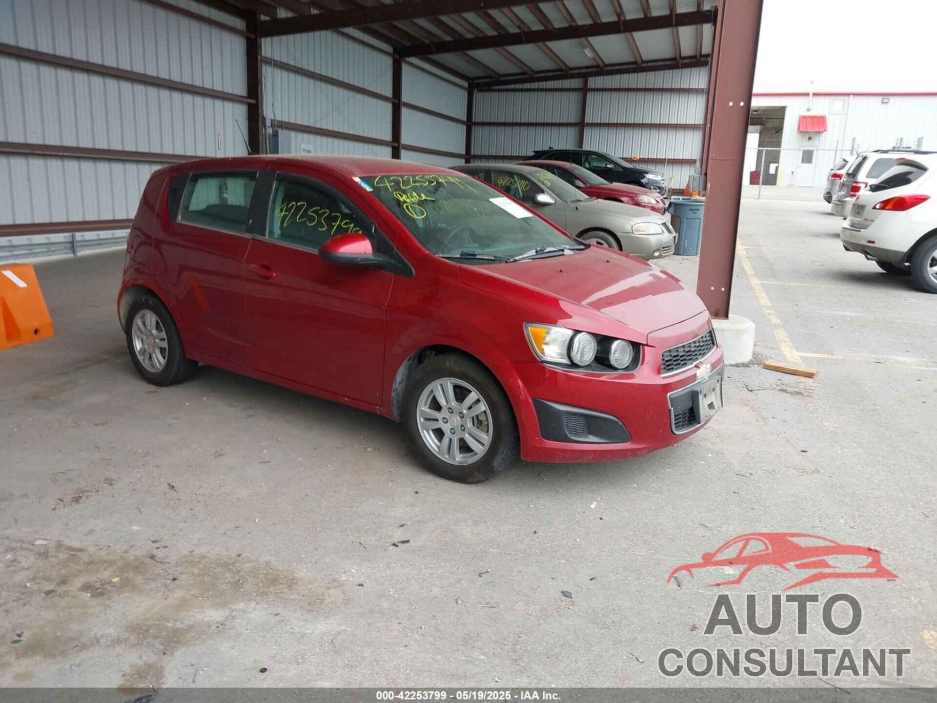 CHEVROLET SONIC 2014 - 1G1JC6SG4E4177765