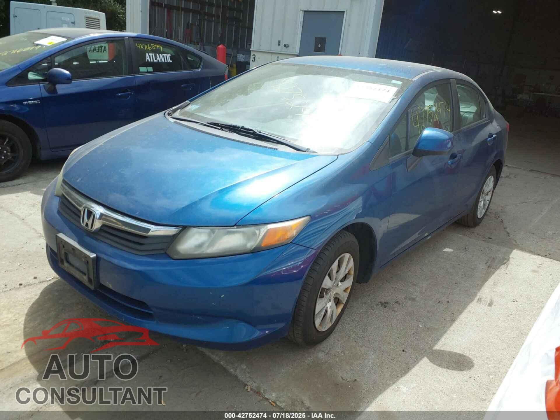 HONDA CIVIC 2012 - 2HGFB2F55CH532817