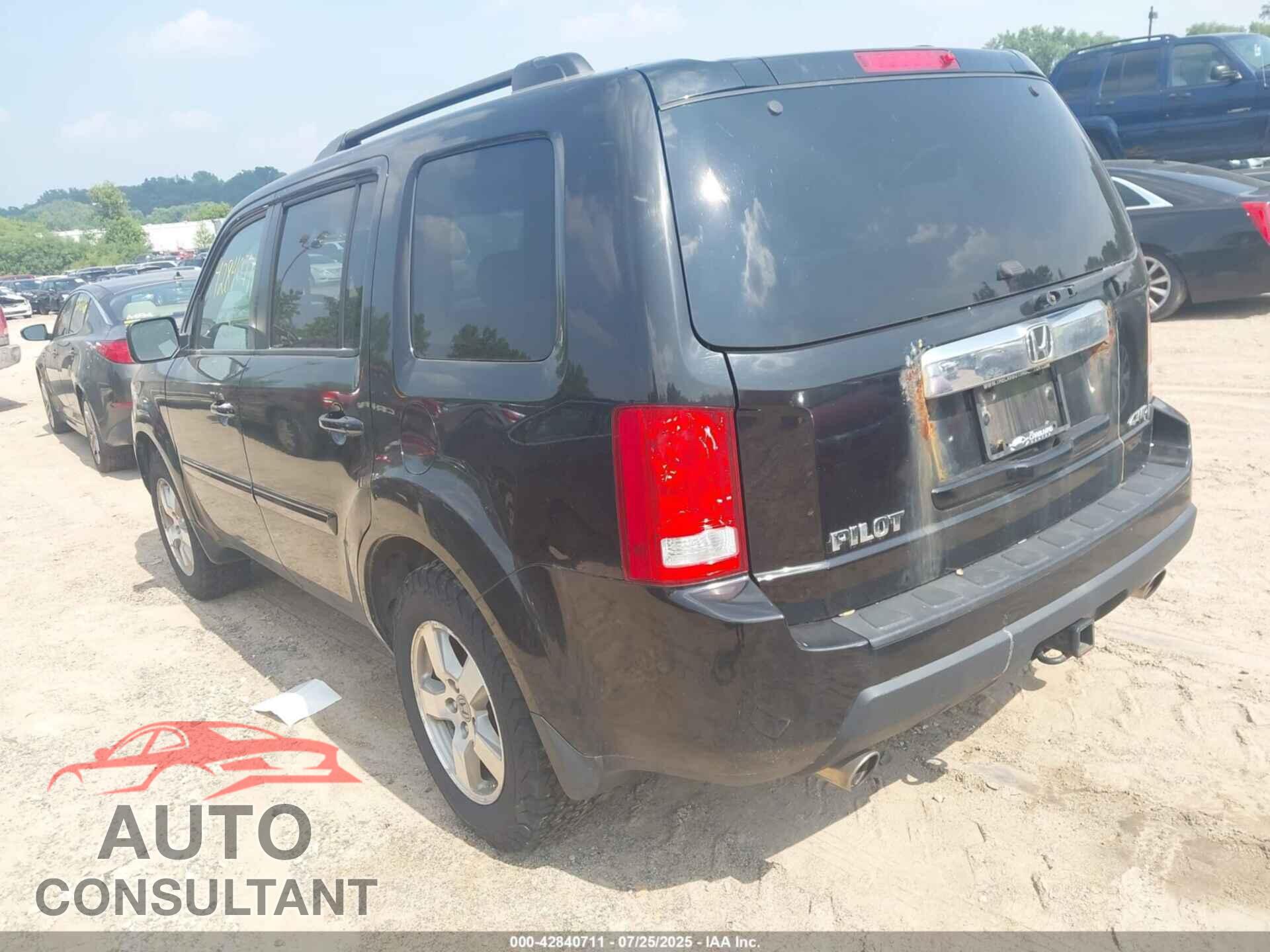 HONDA PILOT 2011 - 5FNYF4H59BB048268