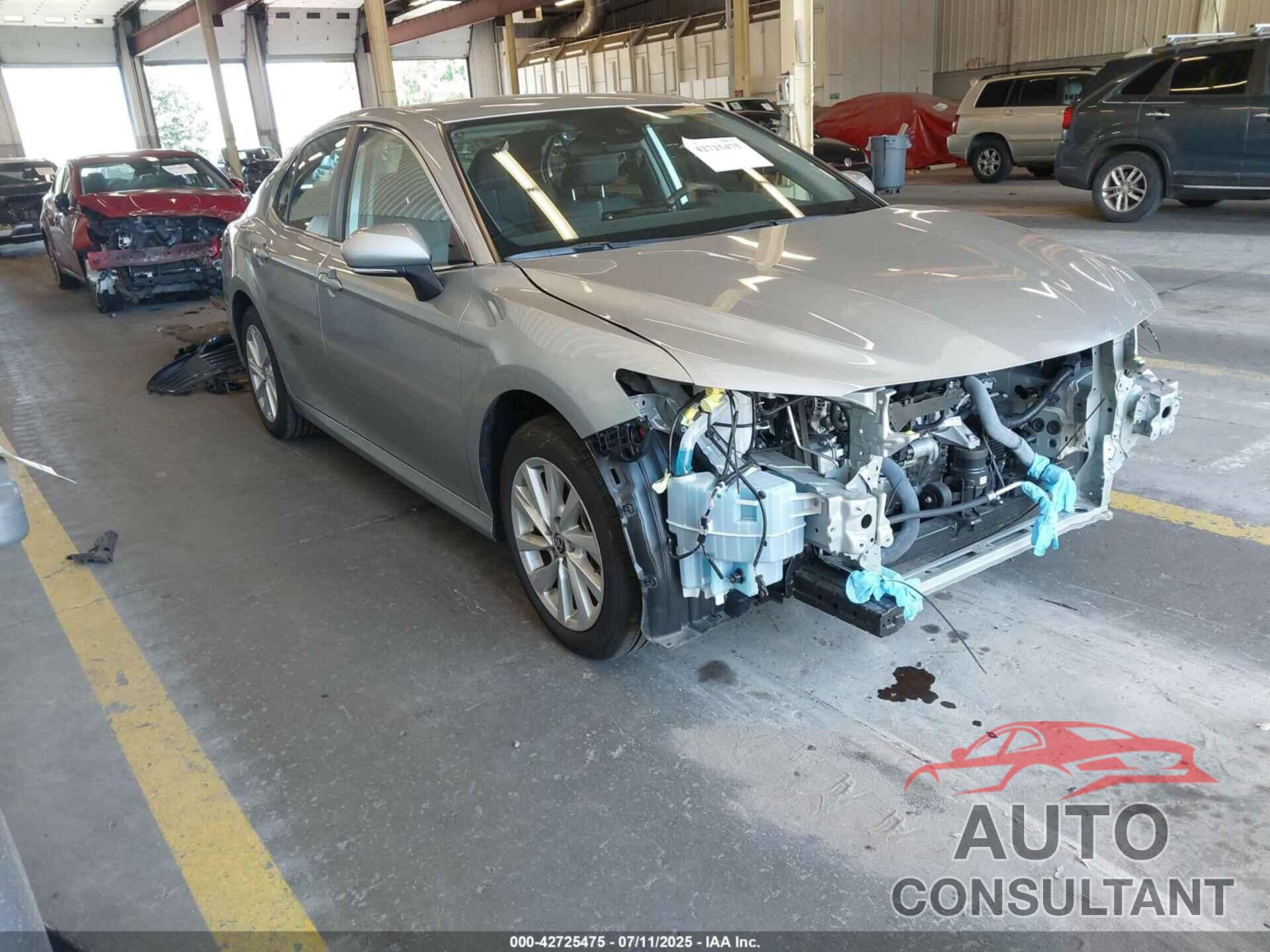 TOYOTA CAMRY 2024 - 4T1C11BK5RU119484