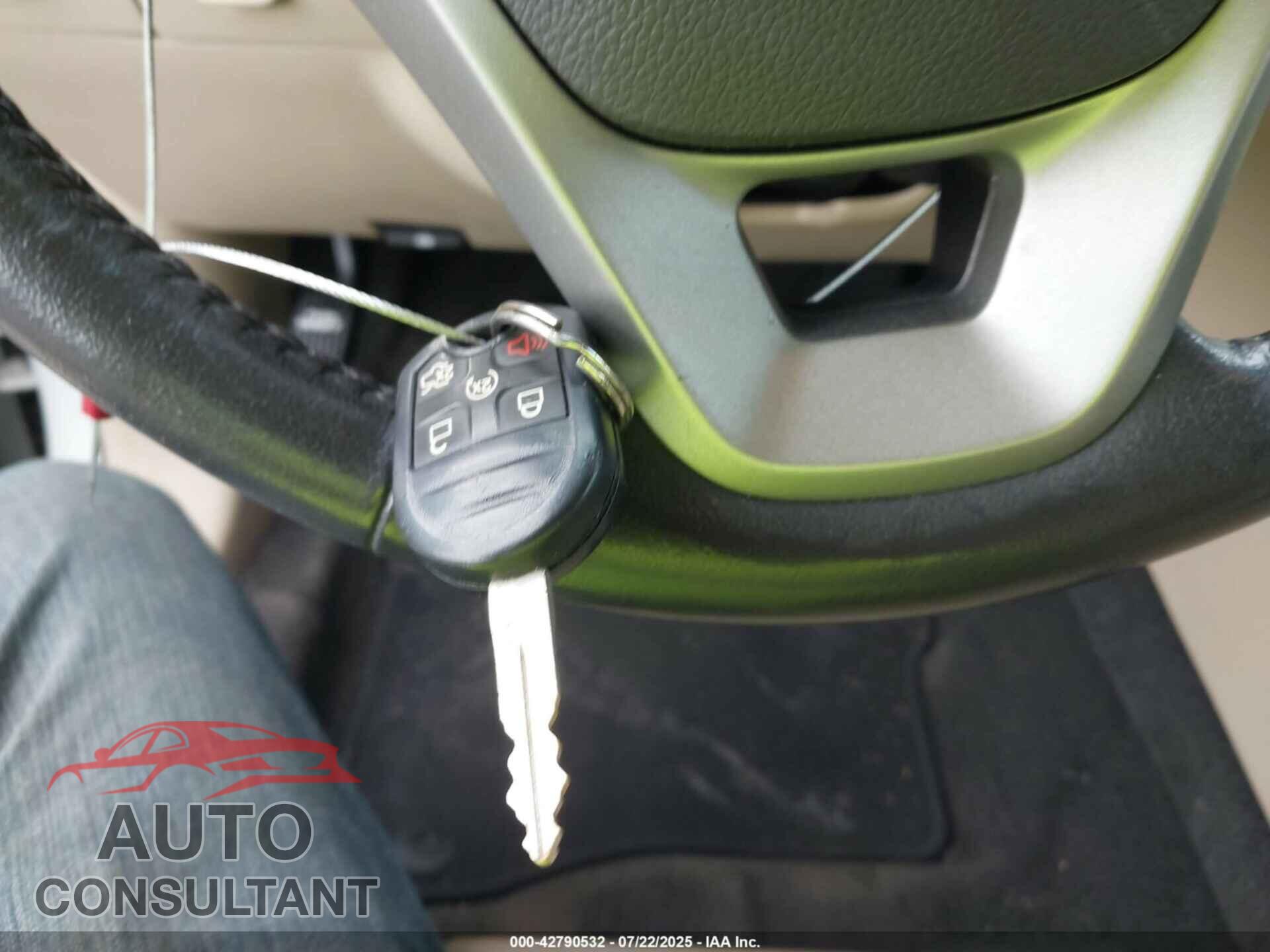 FORD TAURUS 2013 - 1FAHP2E80DG130100