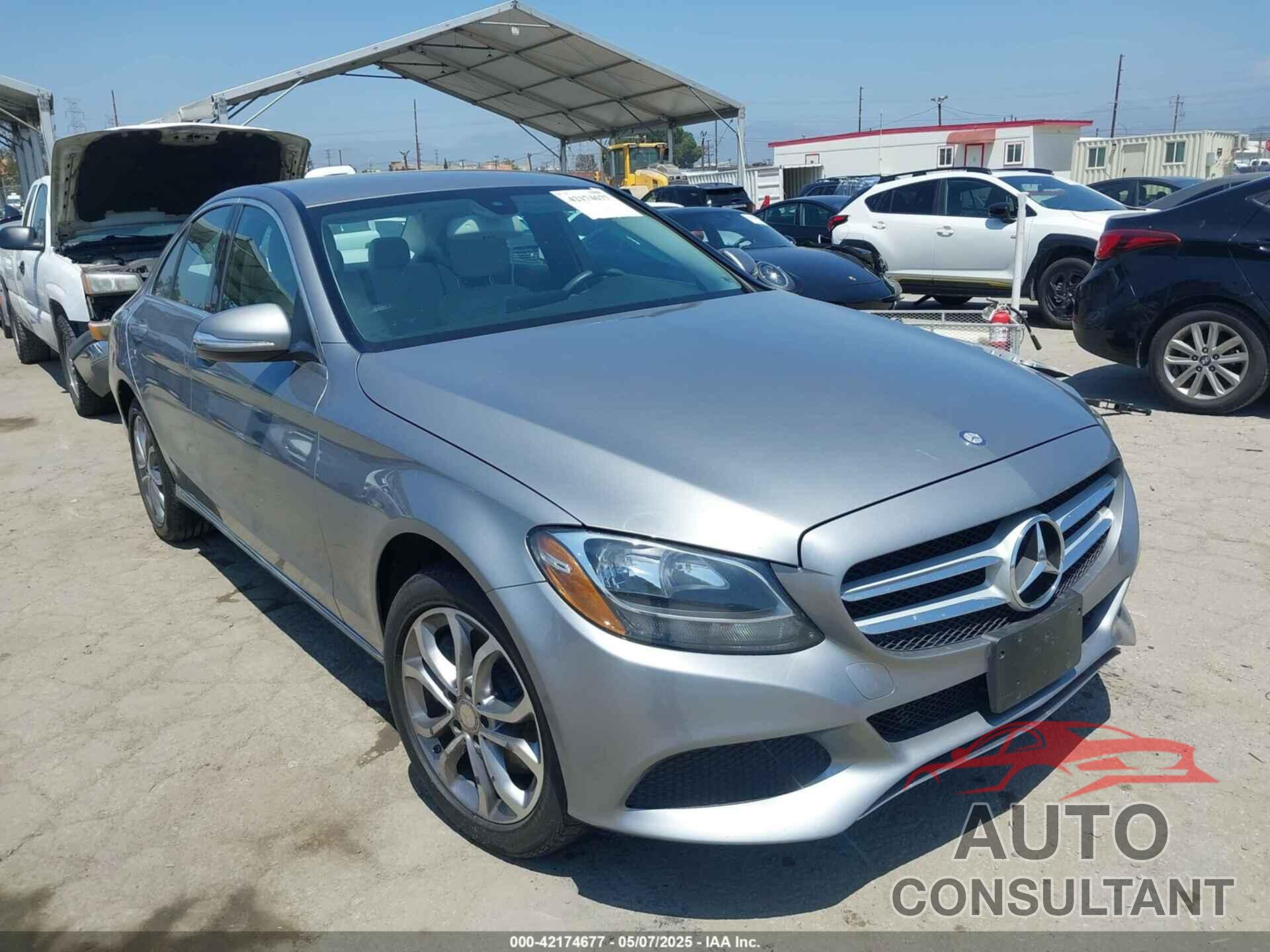 MERCEDES-BENZ C 300 2015 - 55SWF4KB3FU032903