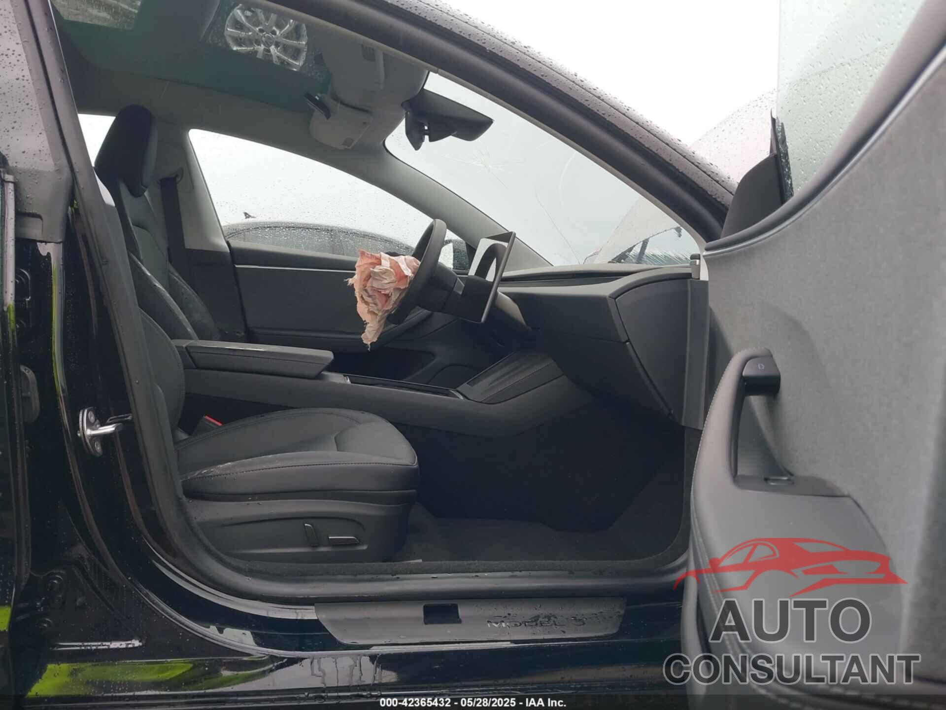TESLA MODEL 3 2025 - 5YJ3E1EA3SF972055