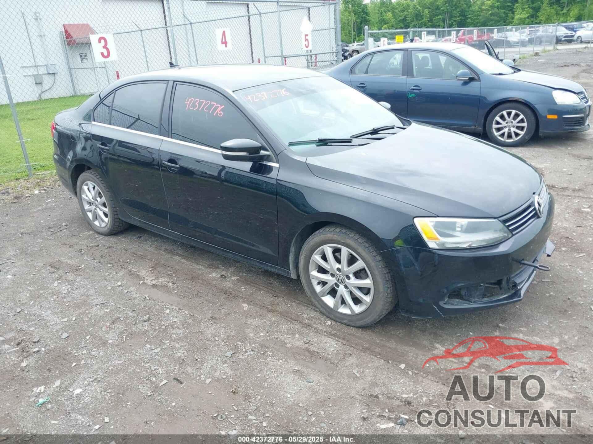 VOLKSWAGEN JETTA 2013 - 3VWDX7AJ5DM258429