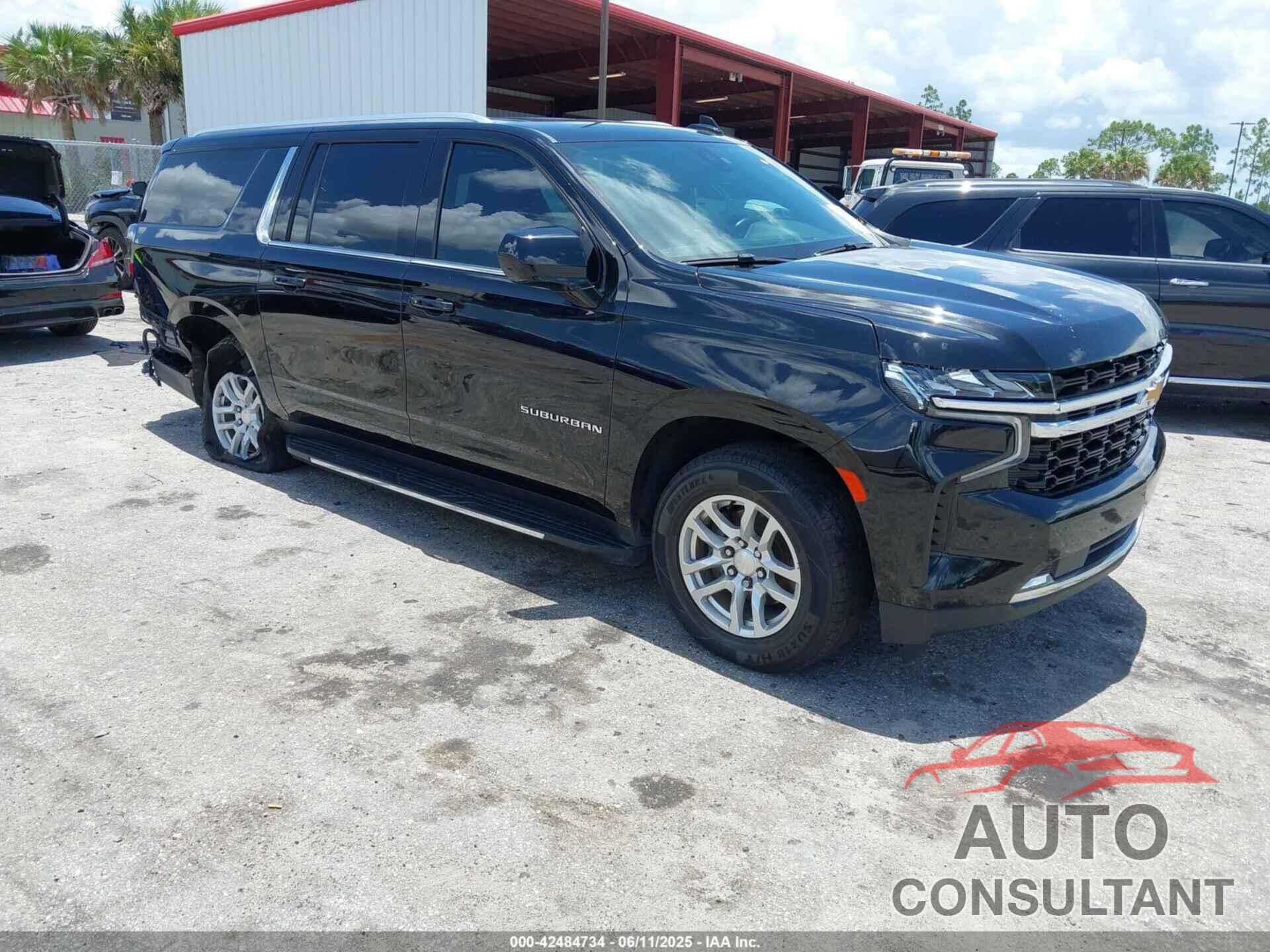CHEVROLET SUBURBAN 2021 - 1GNSCBKD2MR408228