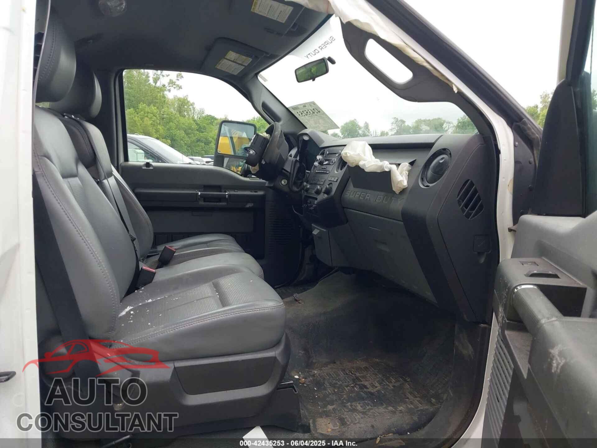 FORD F-250 2011 - 1FTBF2B65BEA30685
