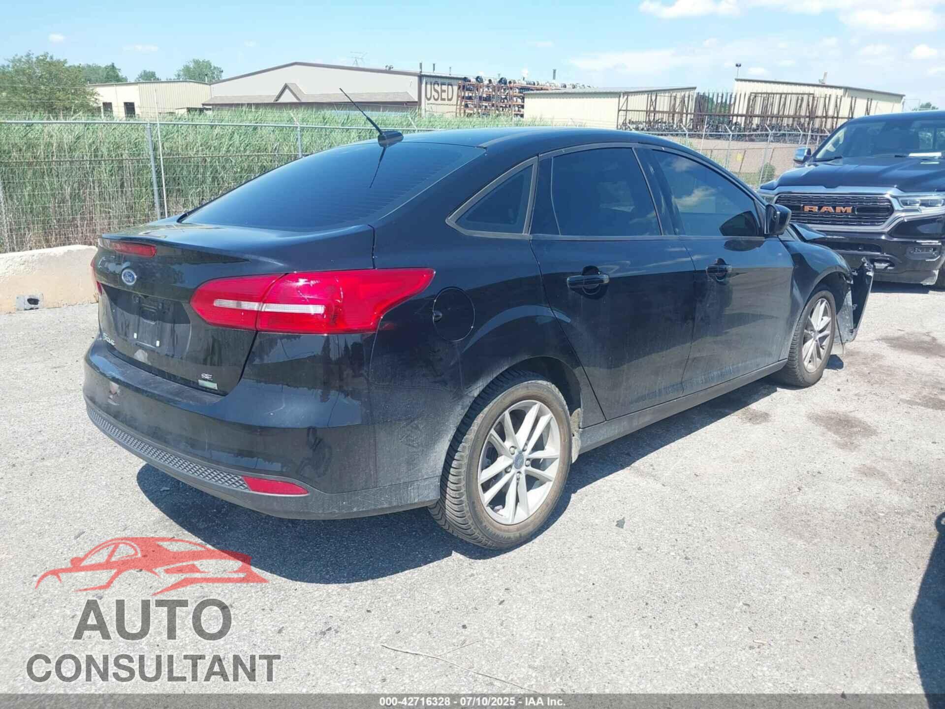FORD FOCUS 2018 - 1FADP3FE4JL210334