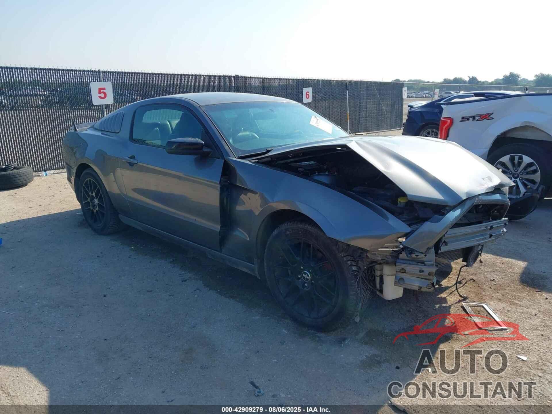 FORD MUSTANG 2014 - 1ZVBP8AM2E5309691