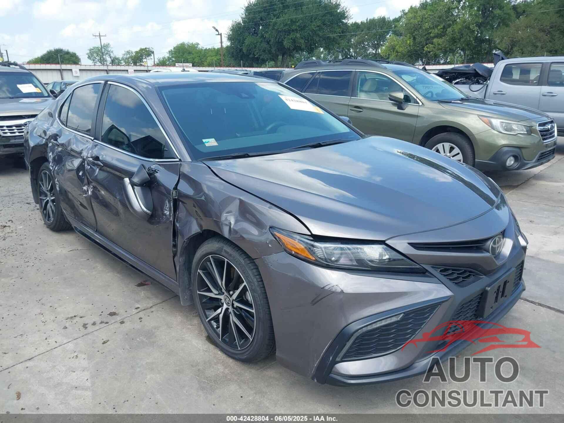TOYOTA CAMRY 2024 - 4T1G11AK1RU250365