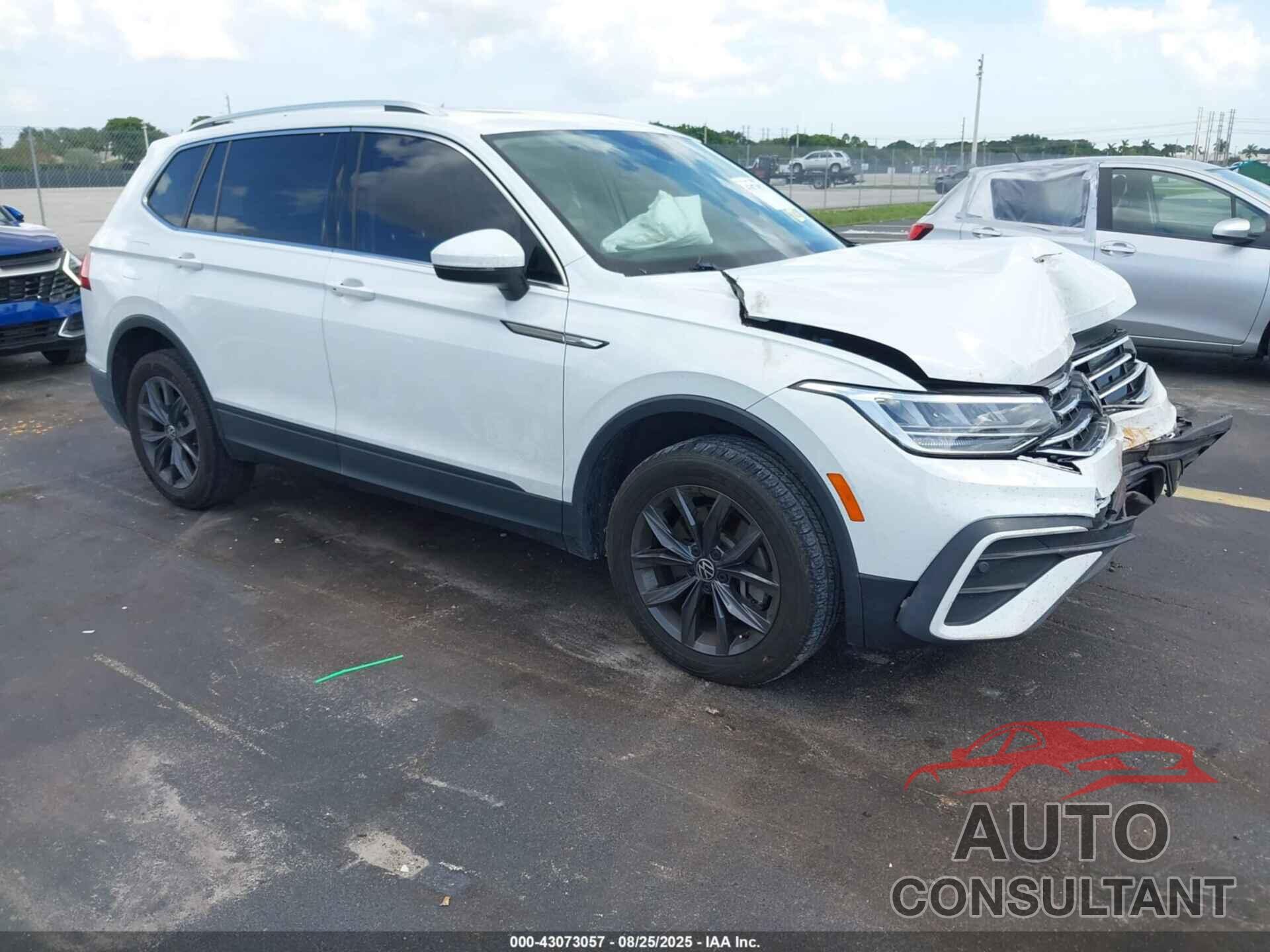 VOLKSWAGEN TIGUAN 2022 - 3VV3B7AX1NM042582