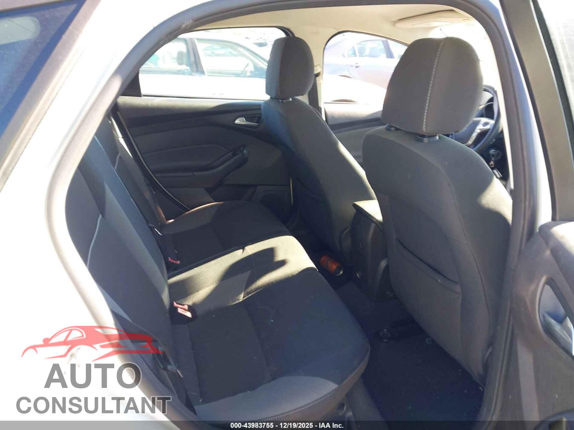 FORD FOCUS 2014 - 1FADP3K26EL408317