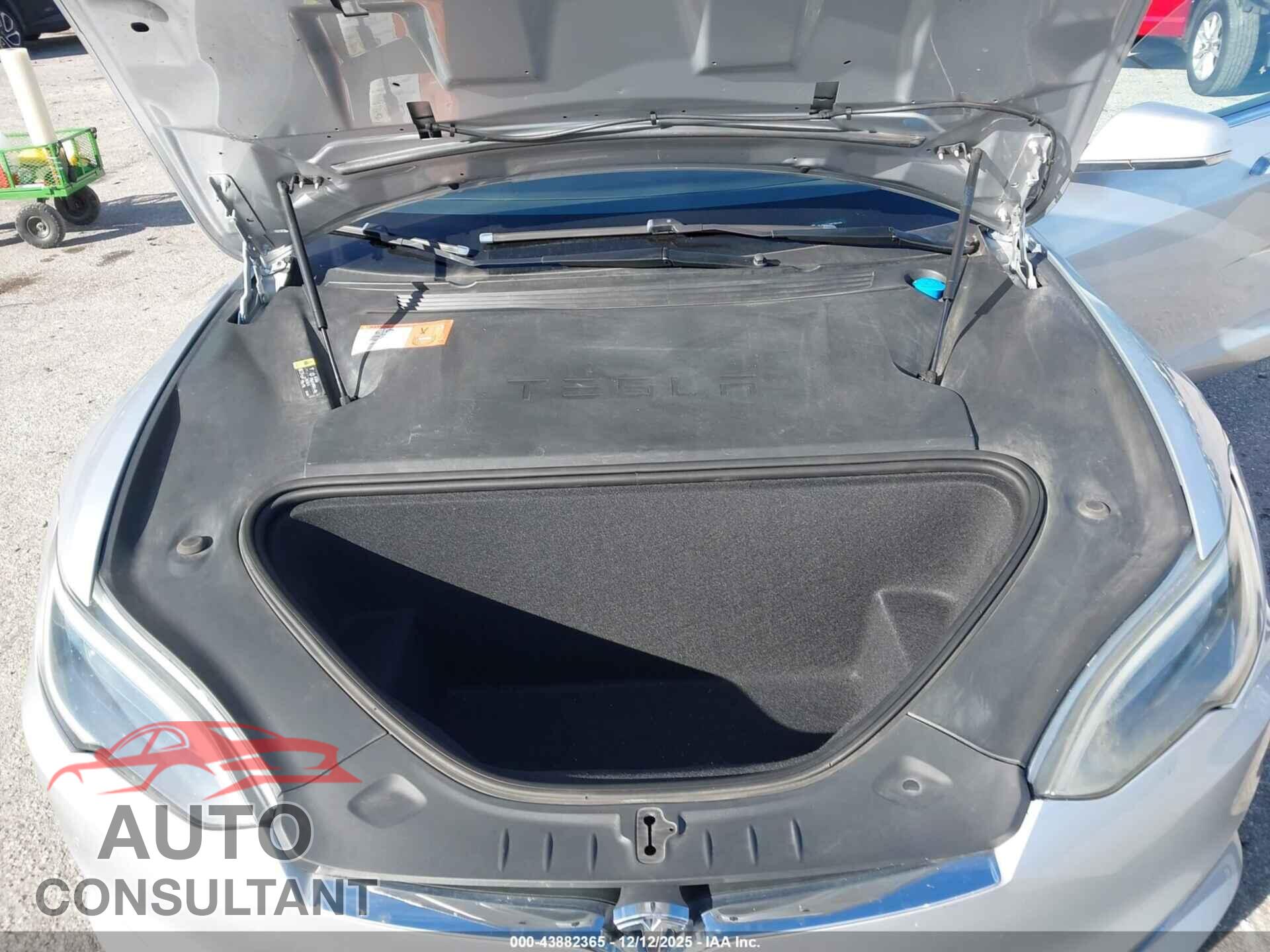 TESLA MODEL S 2017 - 5YJSA1E18HF205429