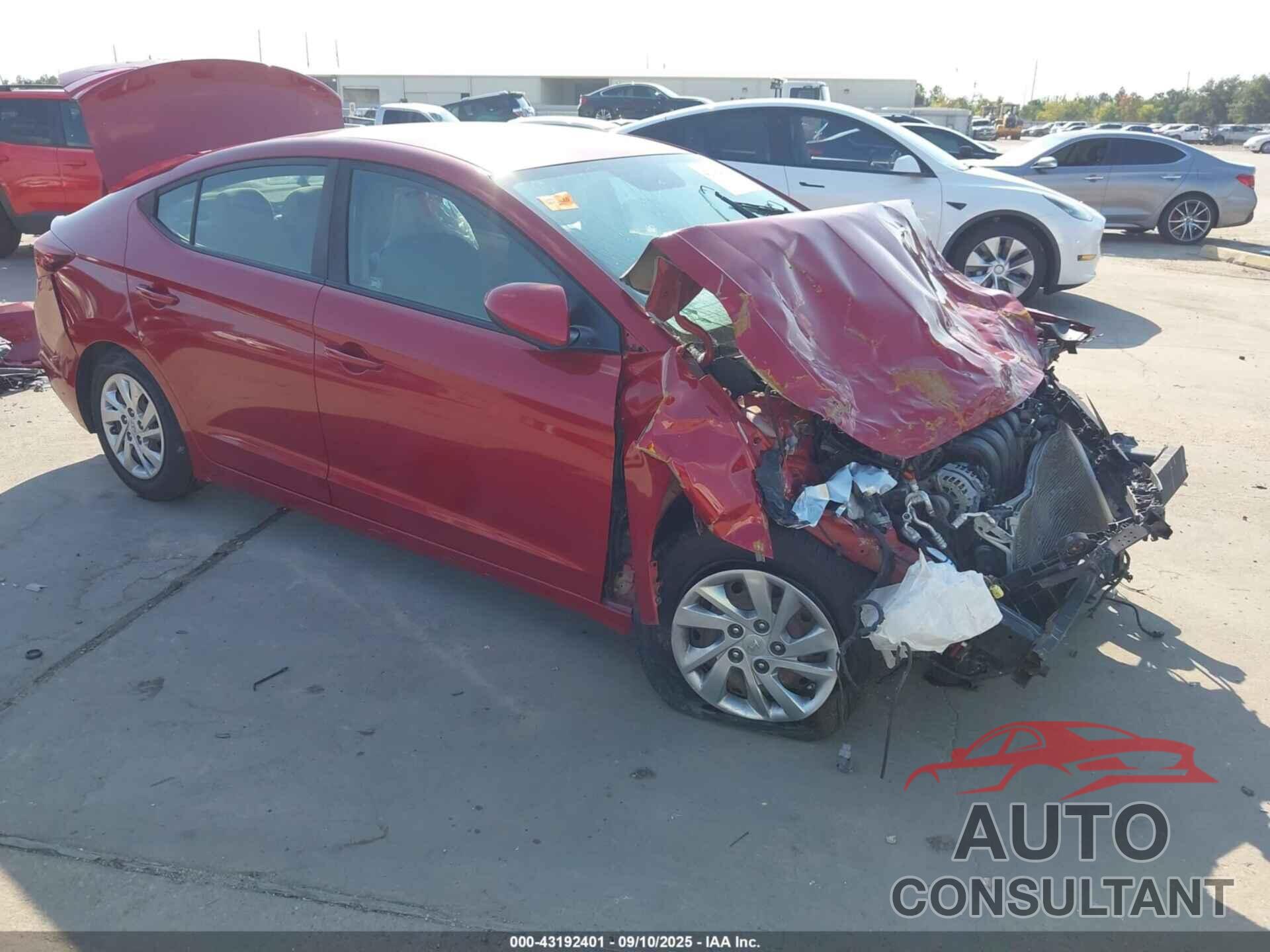HYUNDAI ELANTRA 2019 - KMHD74LF6KU850923