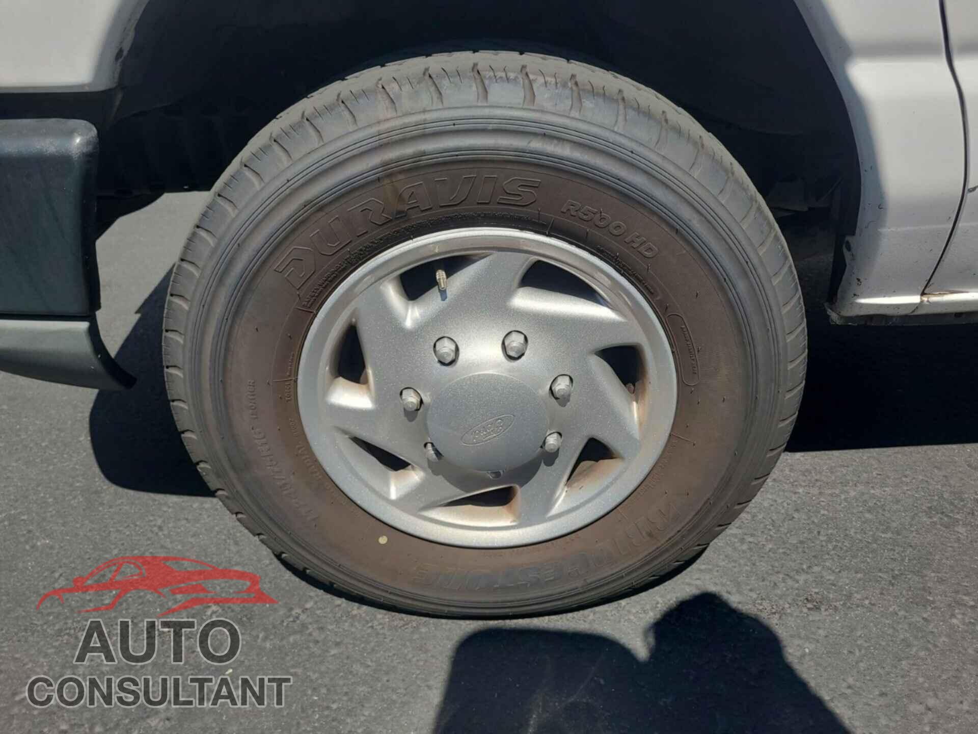FORD E-150 2013 - 1FTNE1EL8DDA44827