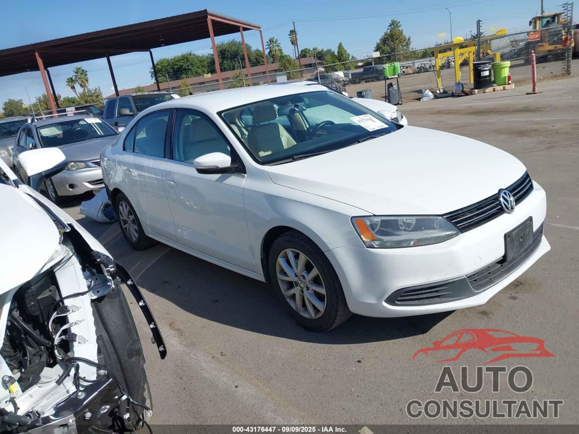 VOLKSWAGEN JETTA 2014 - 3VWD17AJ8EM419228