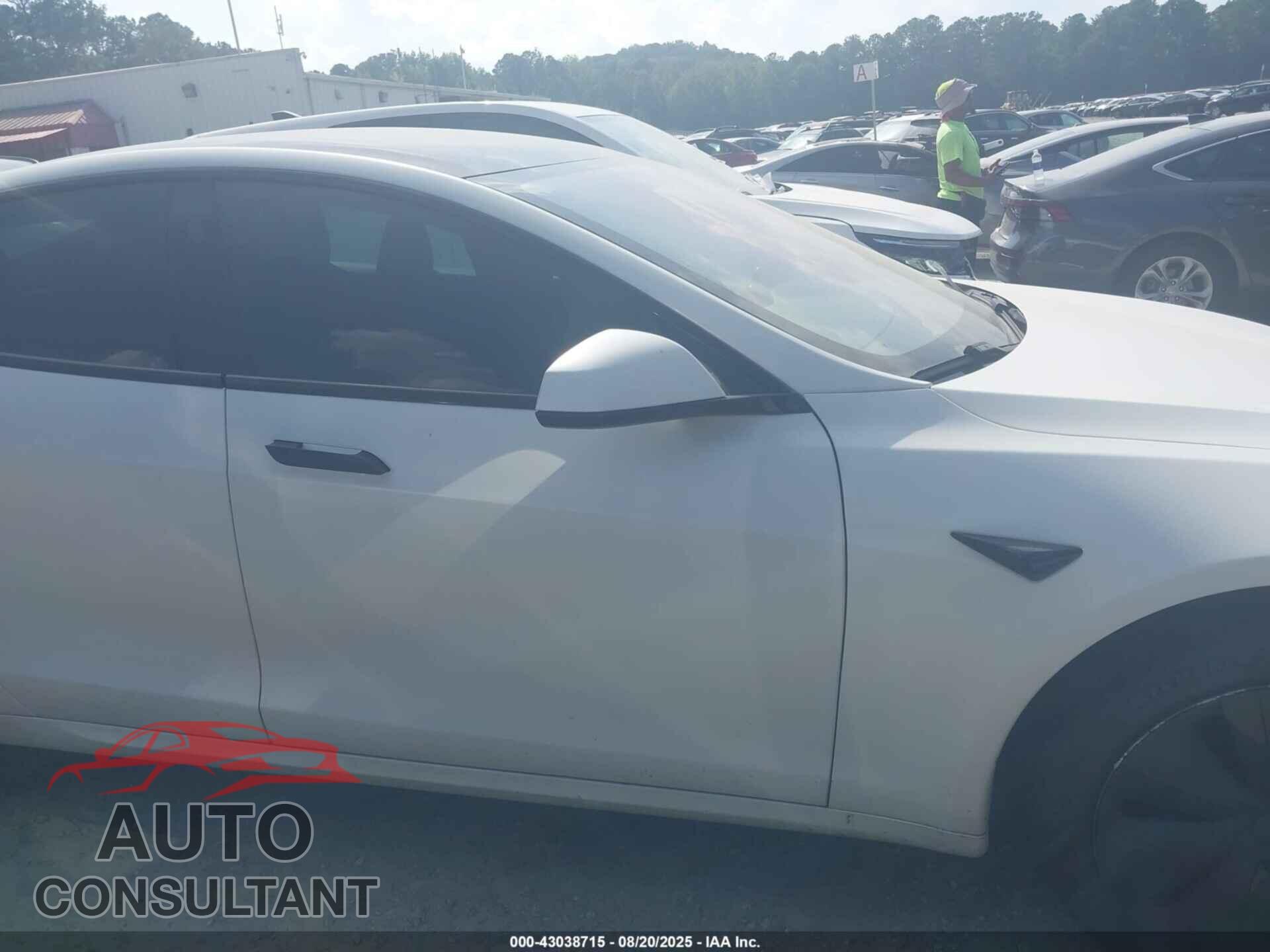 TESLA MODEL S 2021 - 5YJSA1E50MF453378