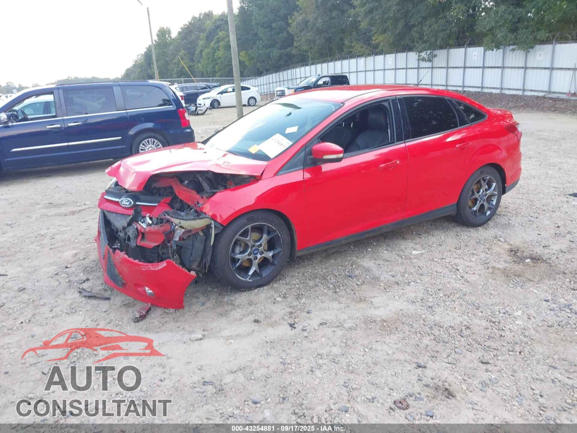 FORD FOCUS 2013 - 1FADP3F2XDL124682