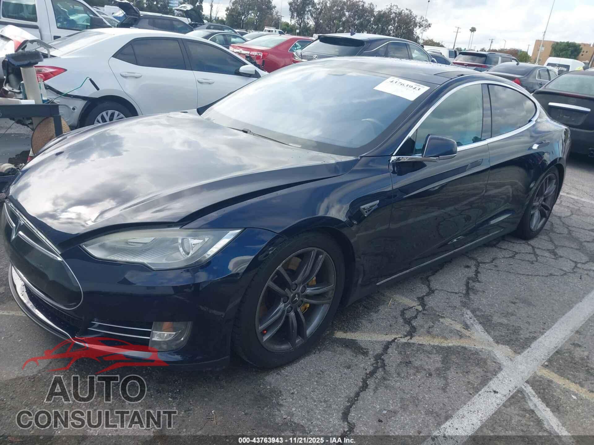 TESLA MODEL S 2013 - 5YJSA1DNXDFP06014