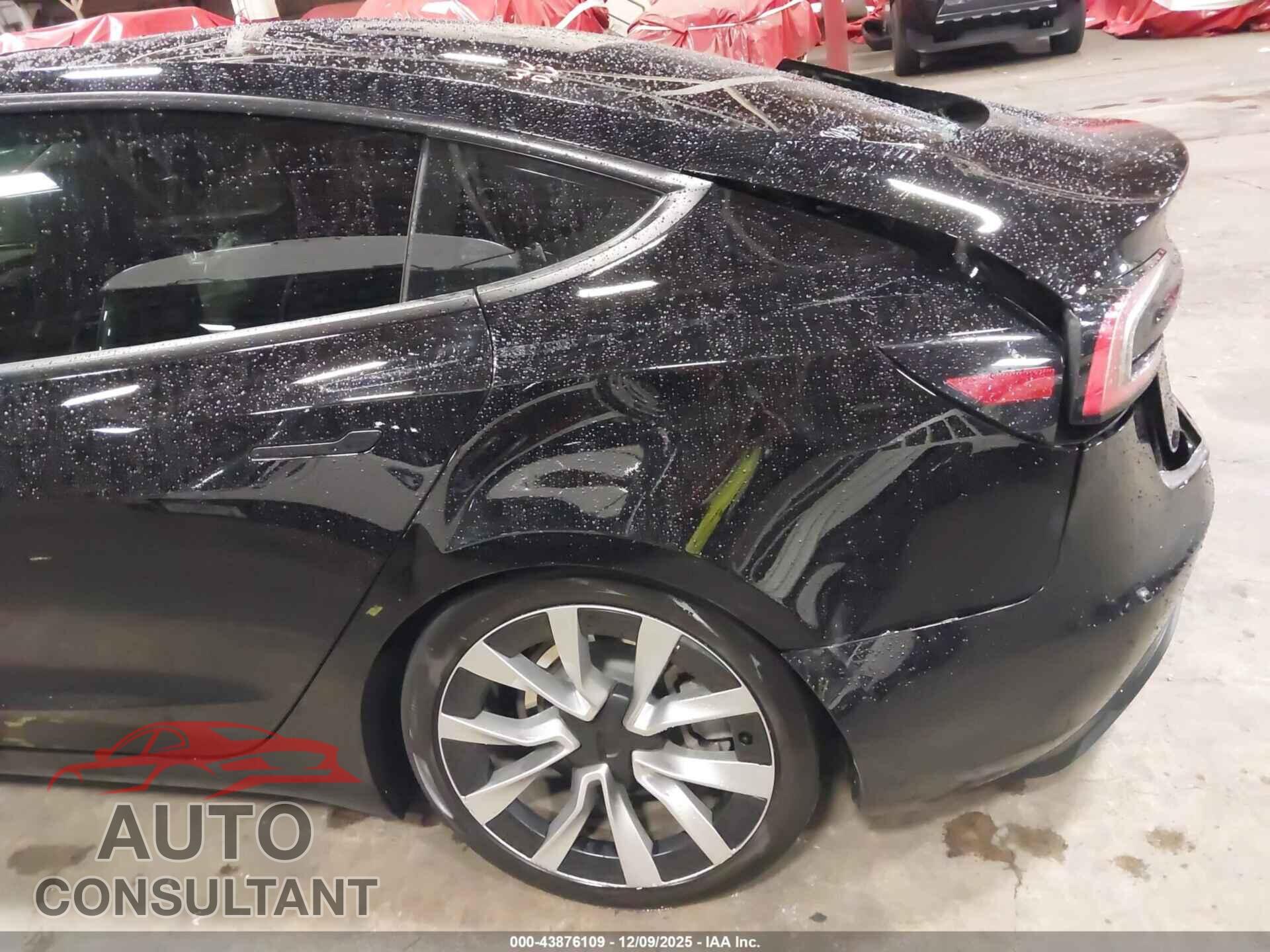 TESLA MODEL 3 2024 - 5YJ3E1EB6RF732467