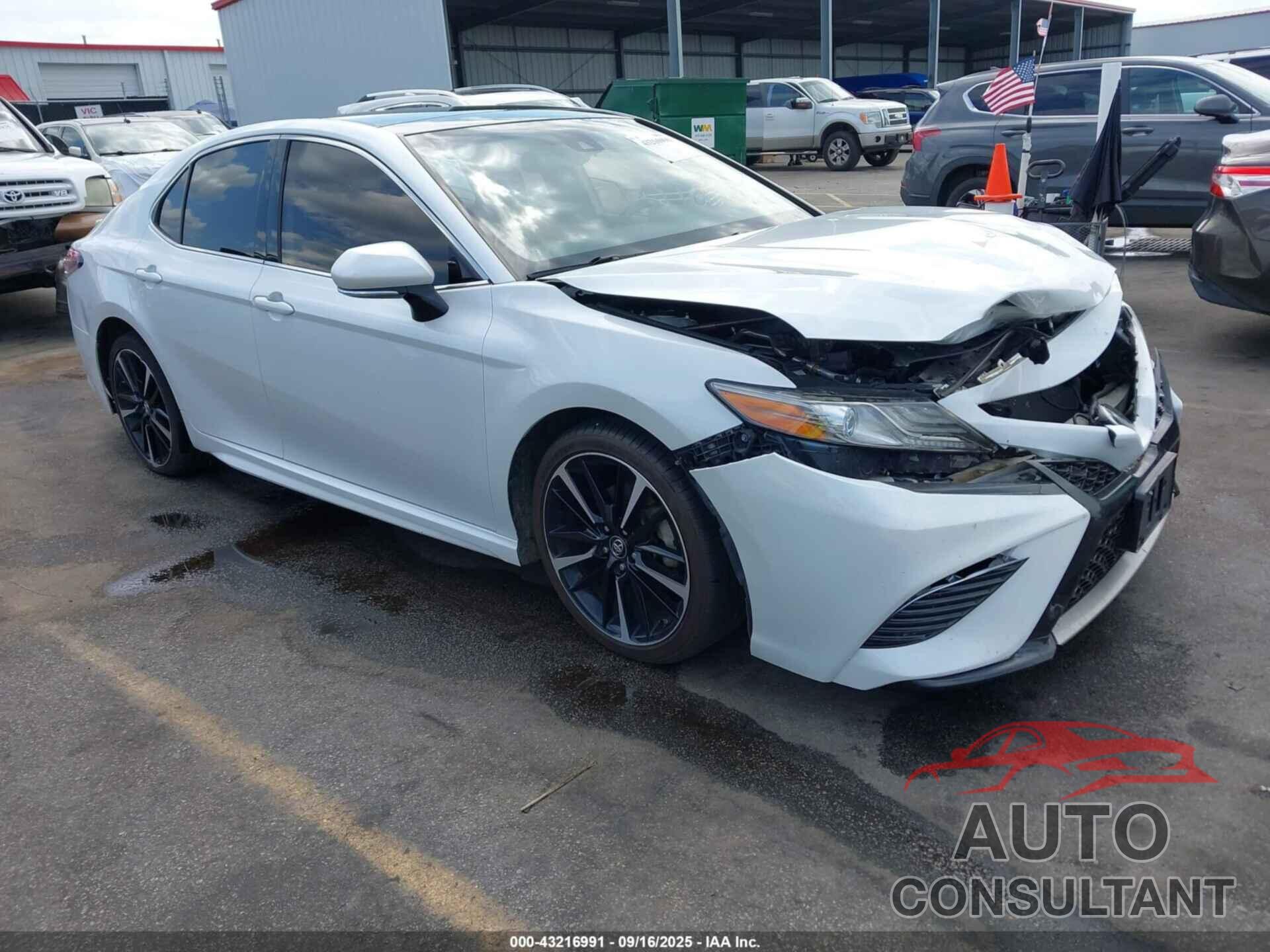 TOYOTA CAMRY 2019 - 4T1B61HK4KU680513
