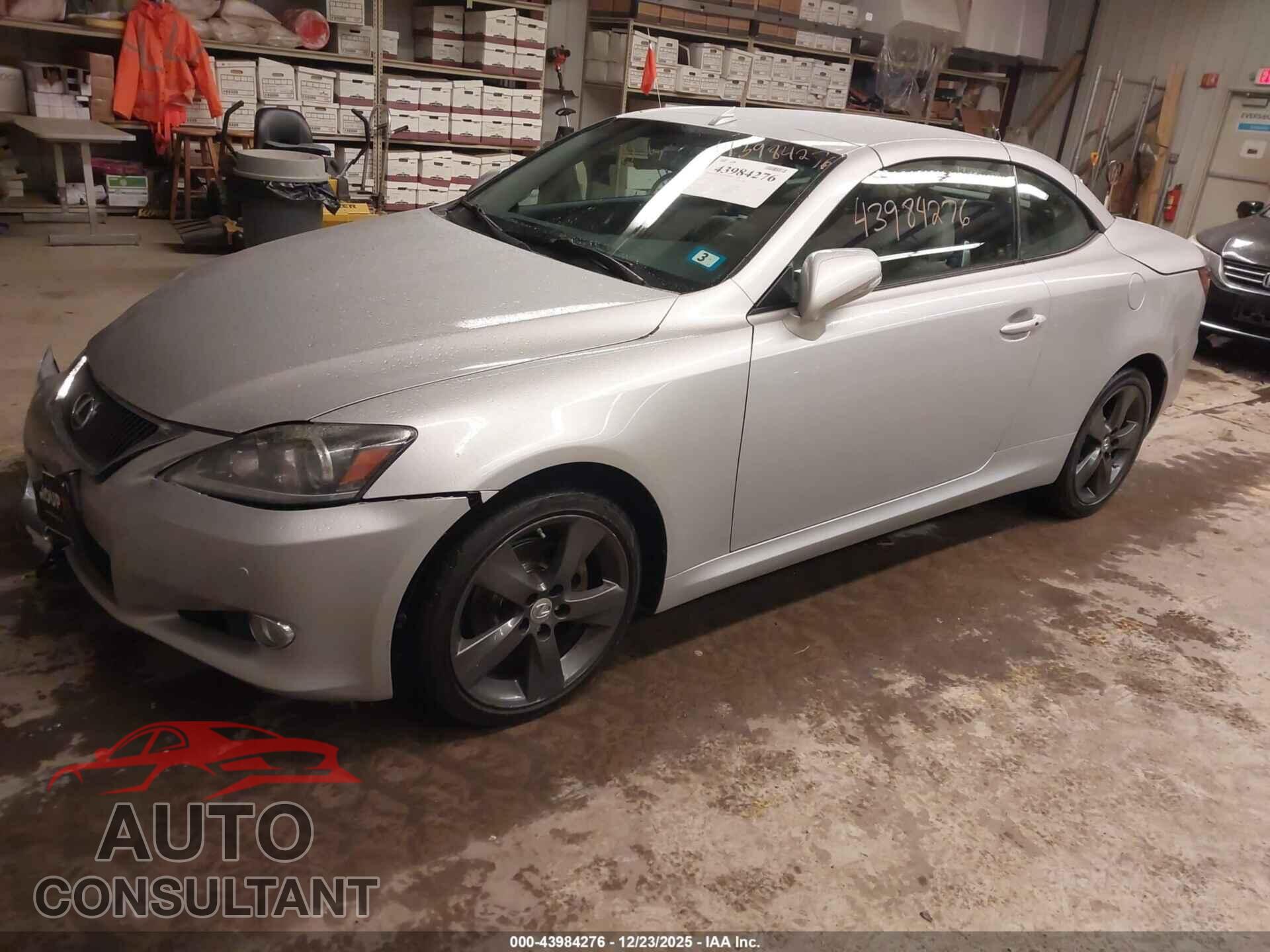 LEXUS IS 250C 2011 - JTHFF2C26B2520579