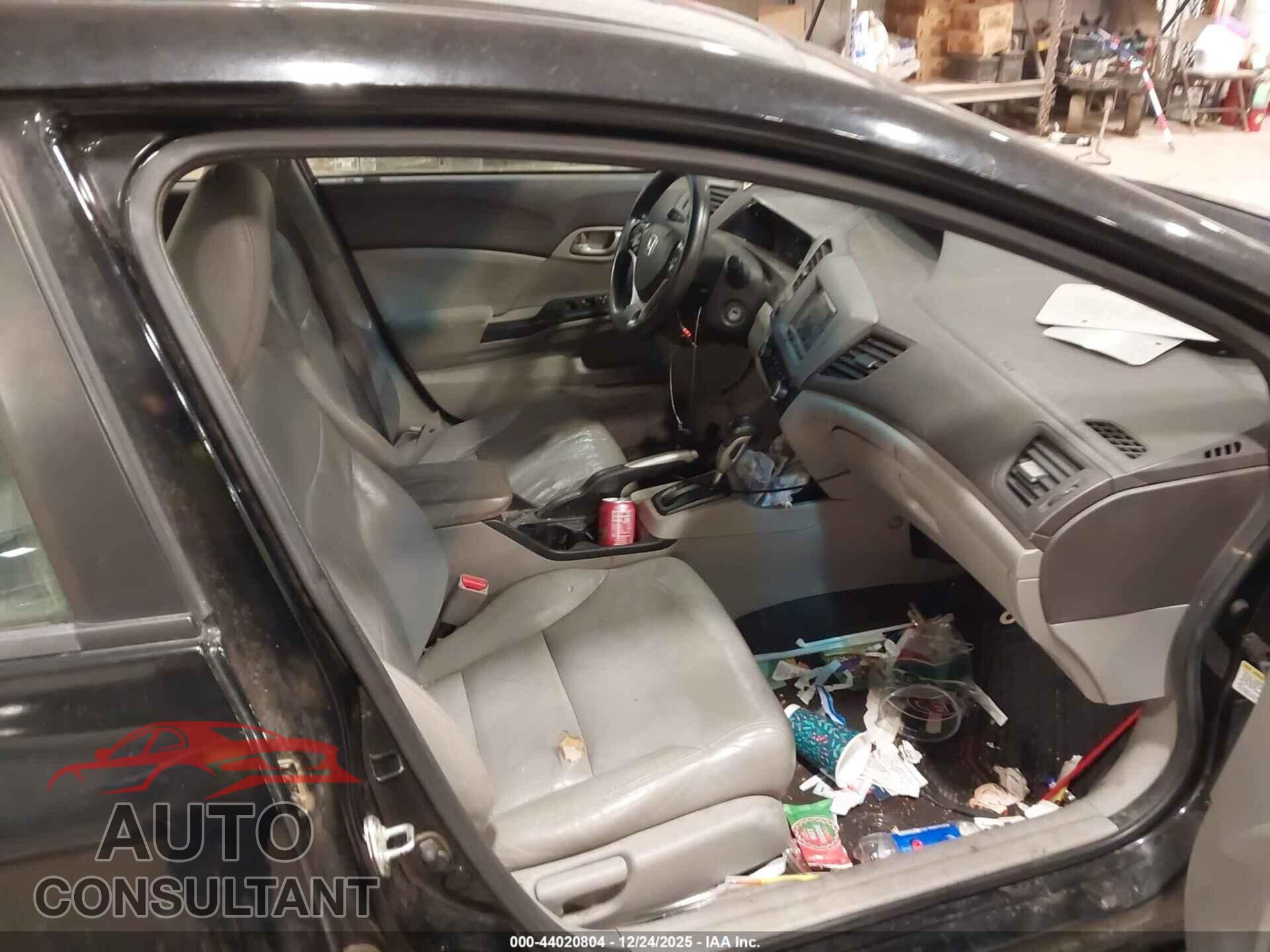HONDA CIVIC 2012 - 2HGFB2F55CH599143