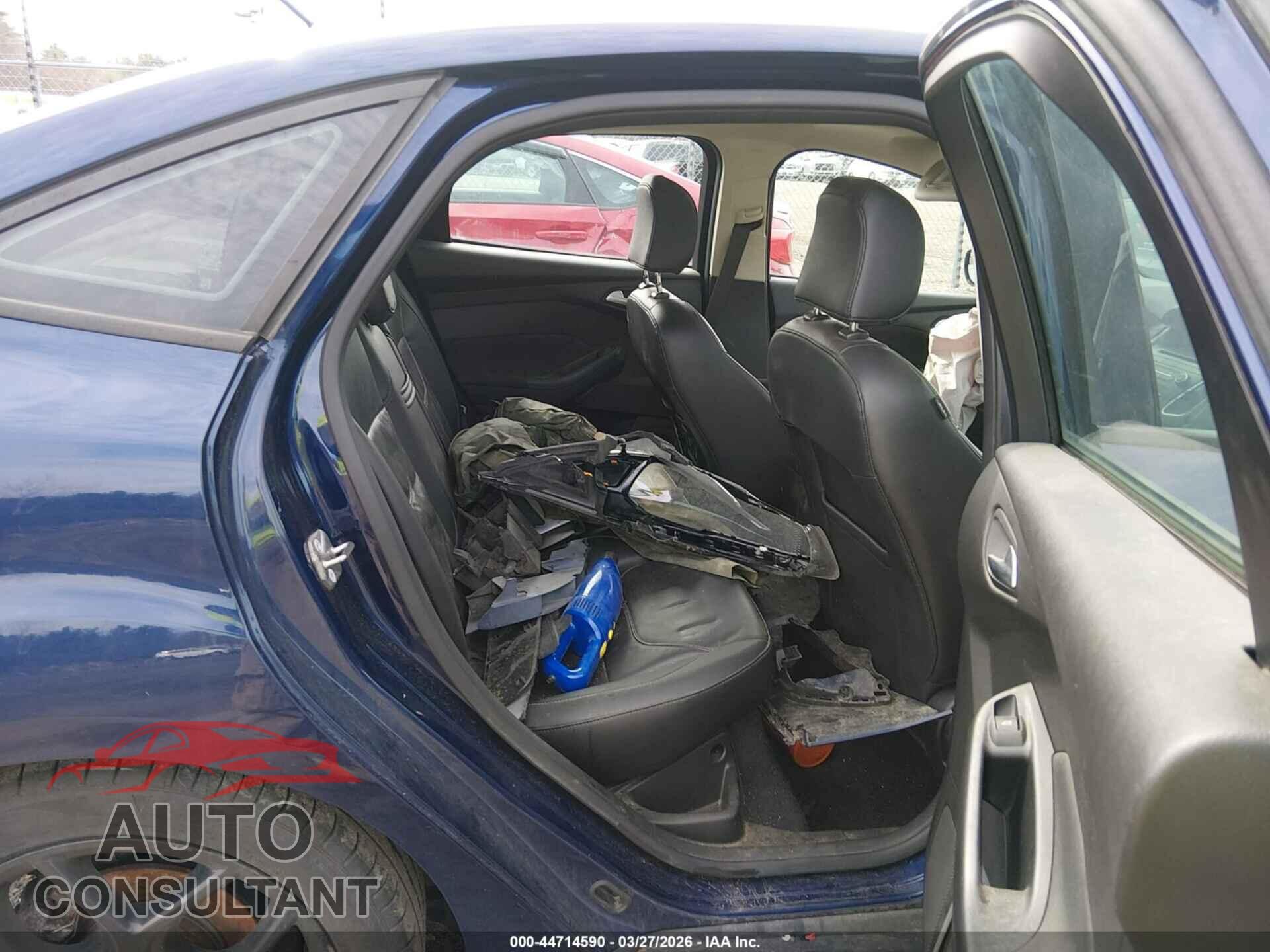 FORD FOCUS 2016 - 1FADP3F22GL330115