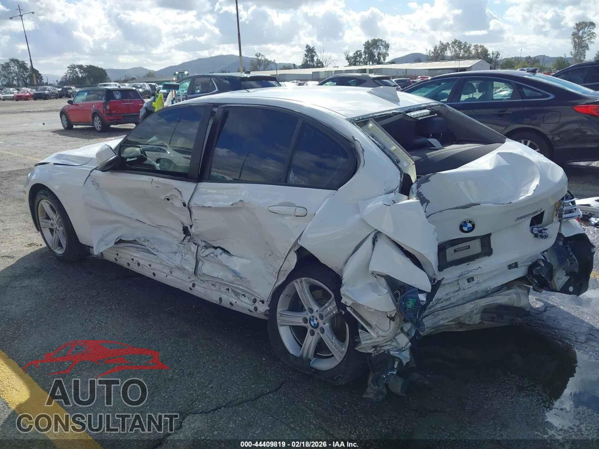 BMW 328I 2013 - WBA3A5C52DF603336