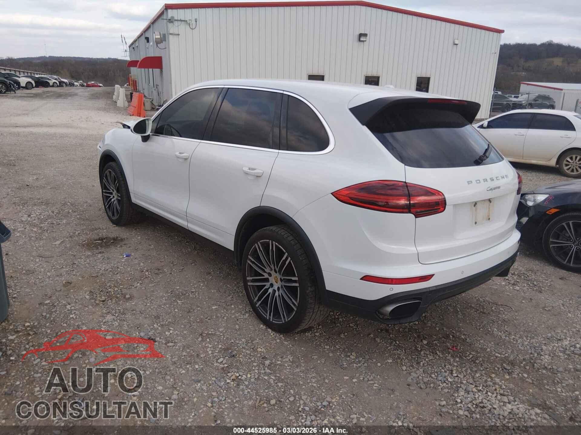 PORSCHE CAYENNE 2016 - WP1AA2A25GLA05215