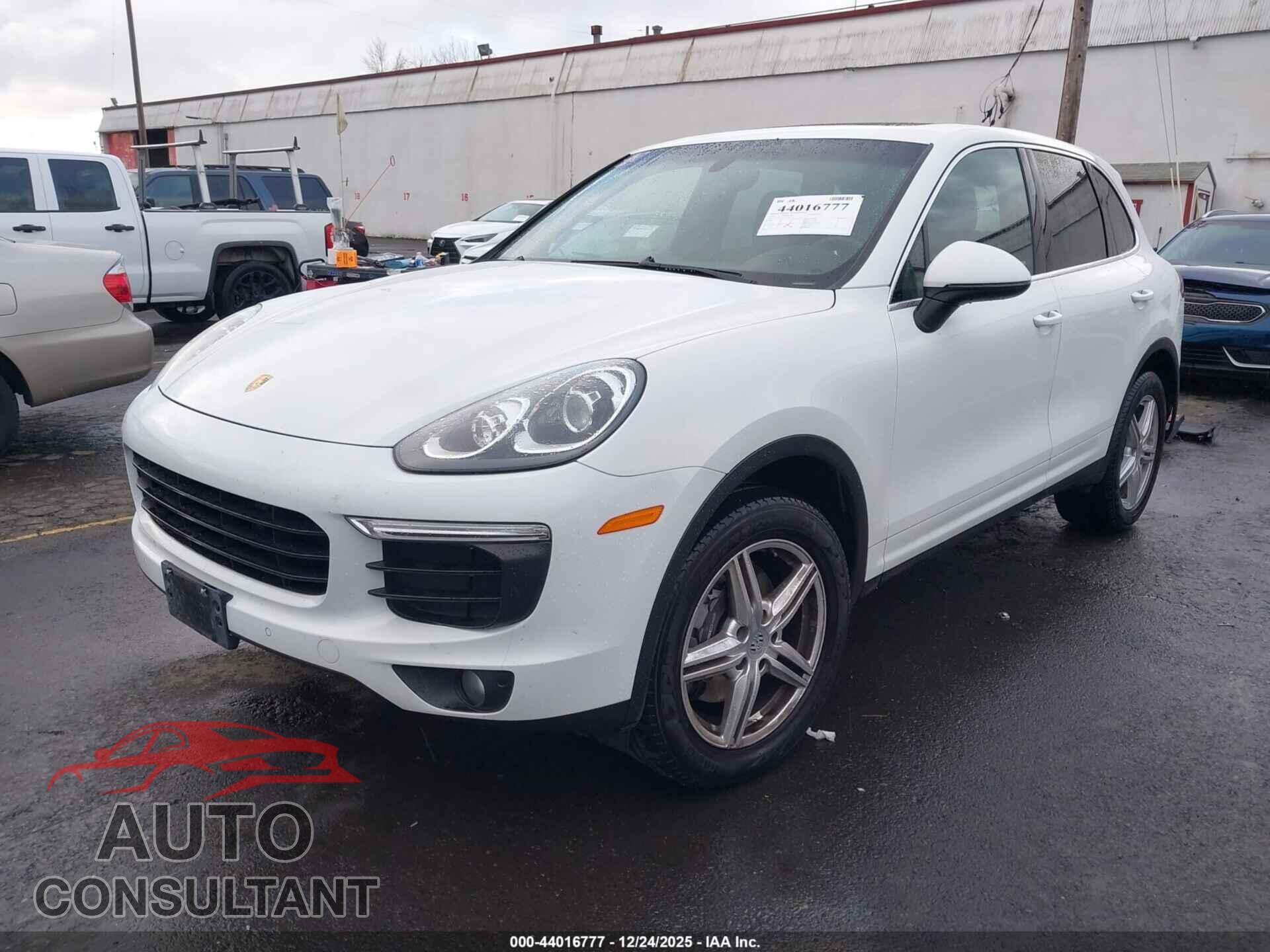 PORSCHE CAYENNE 2016 - WP1AA2A22GLA04619