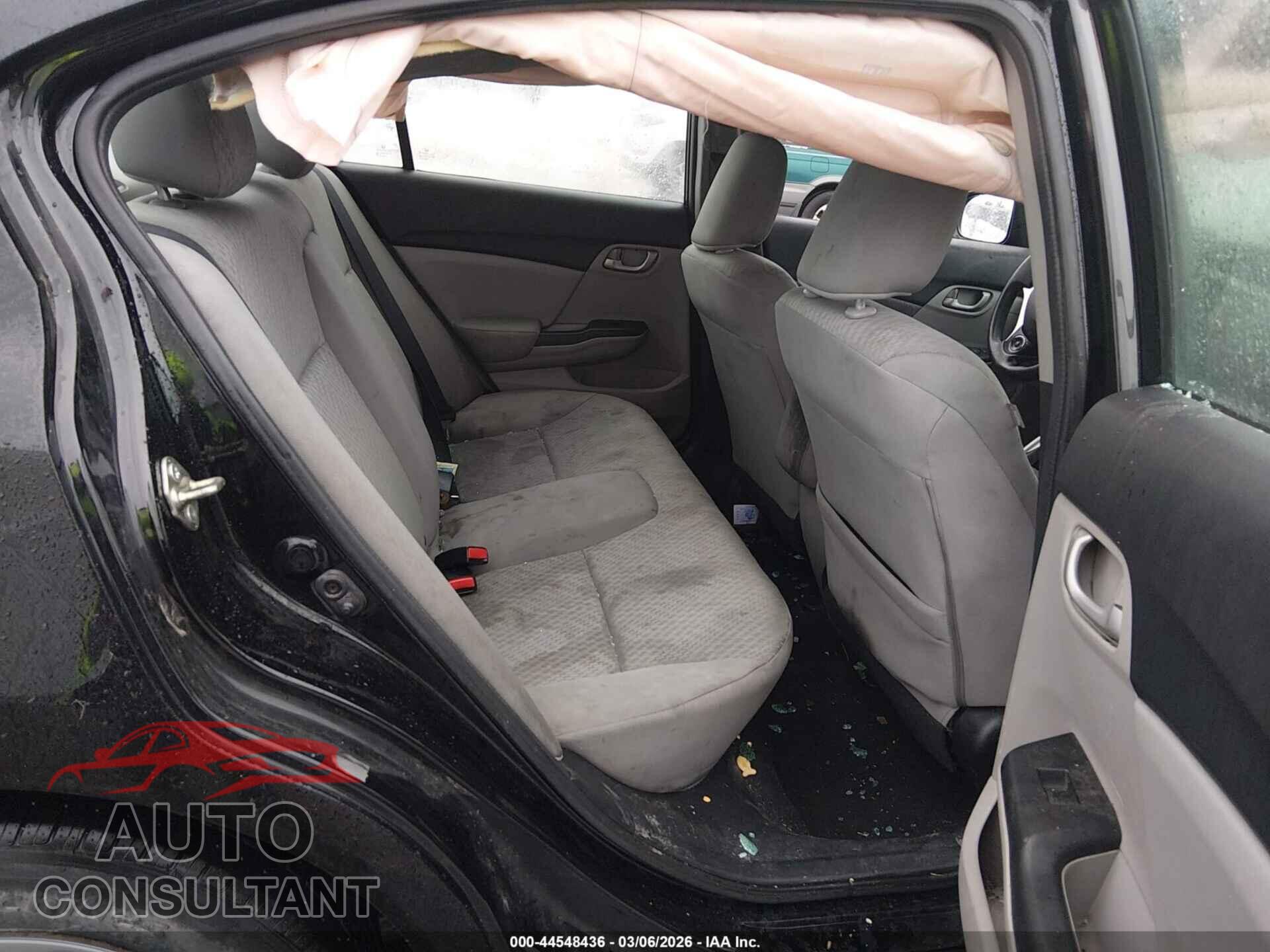 HONDA CIVIC 2015 - 19XFB2F58FE200871