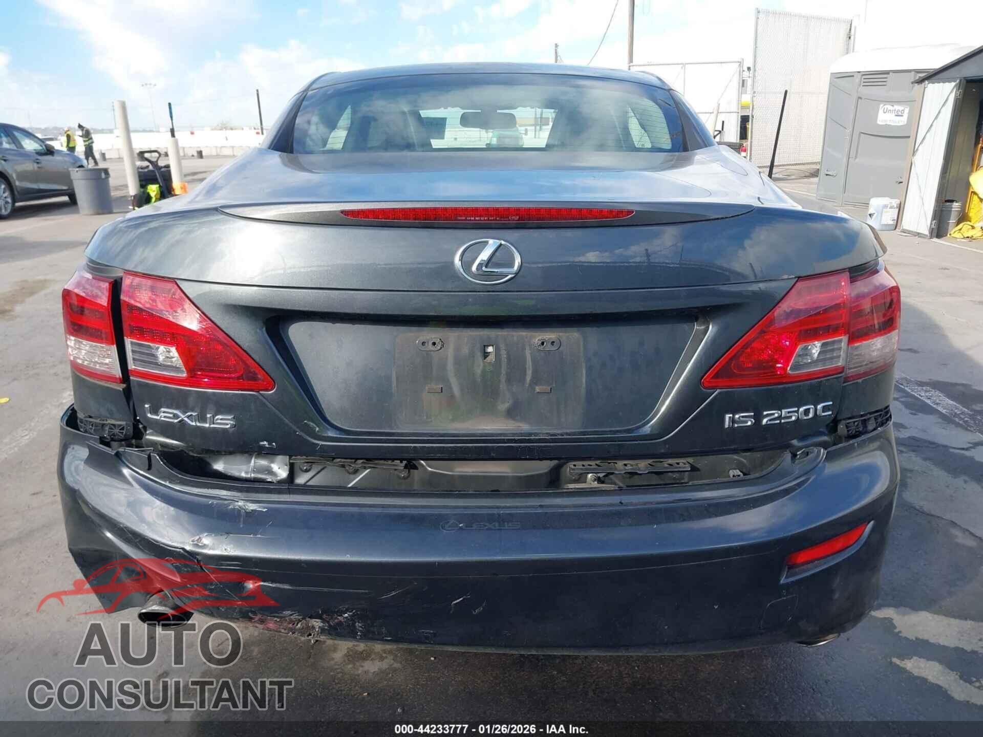 LEXUS IS 250C 2010 - JTHFF2C23A2511384