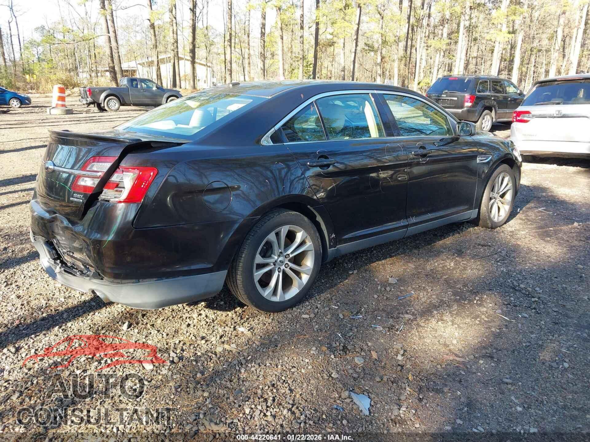 FORD TAURUS 2013 - 1FAHP2E89DG159112