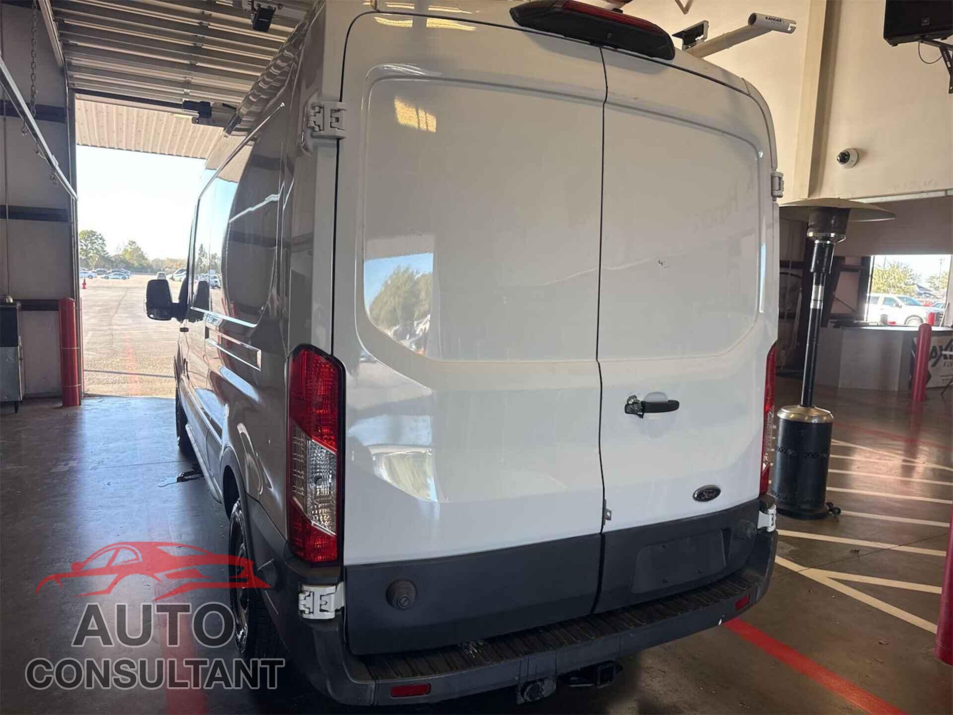 FORD TRANSIT-250 2018 - 1FTYR2CM0JKA95202