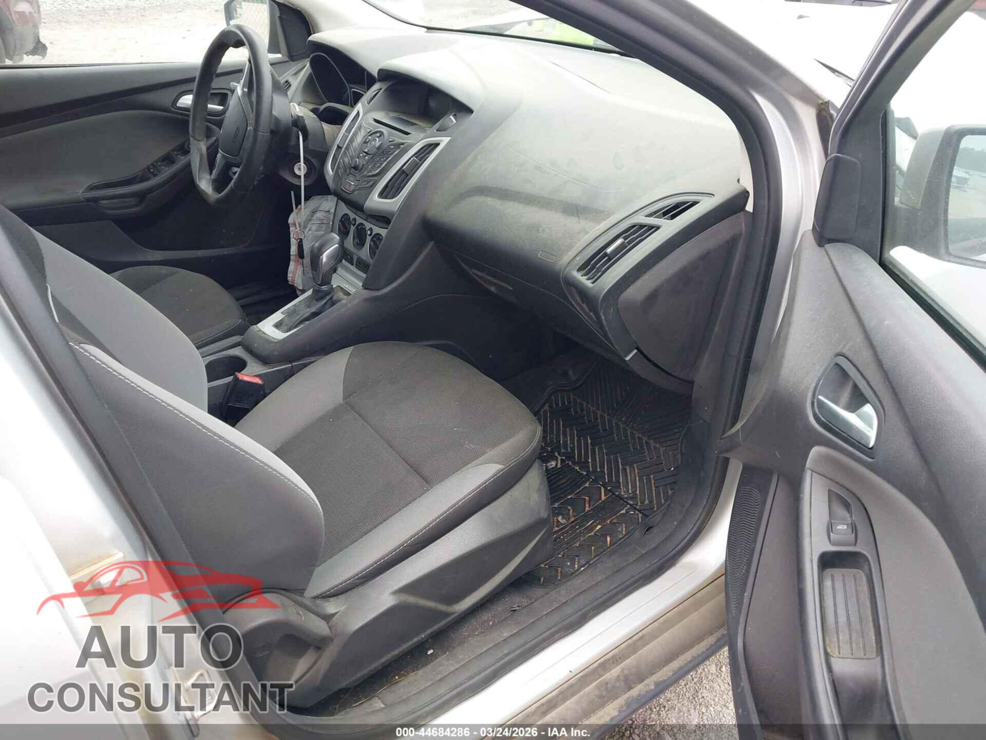 FORD FOCUS 2014 - 1FADP3F2XEL232964