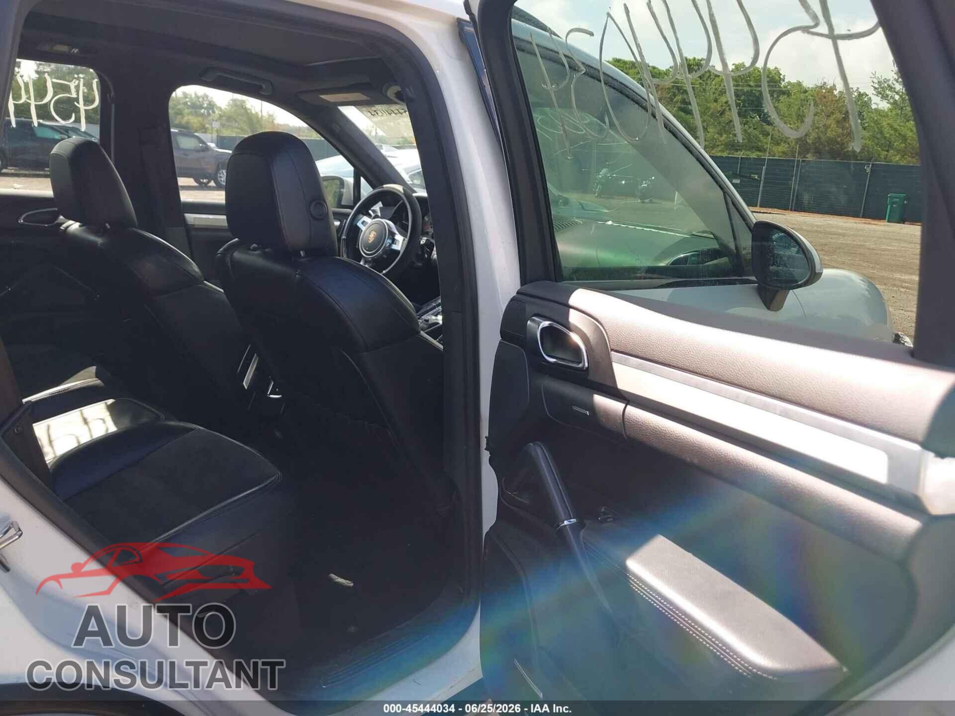 PORSCHE CAYENNE 2013 - WP1AD2A29DLA79661
