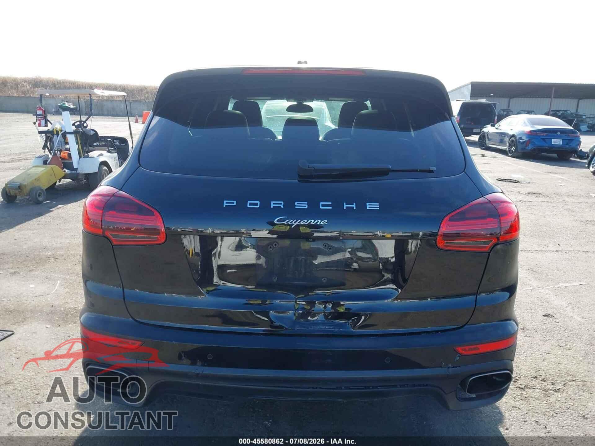 PORSCHE CAYENNE 2017 - WP1AA2A24HKA91902