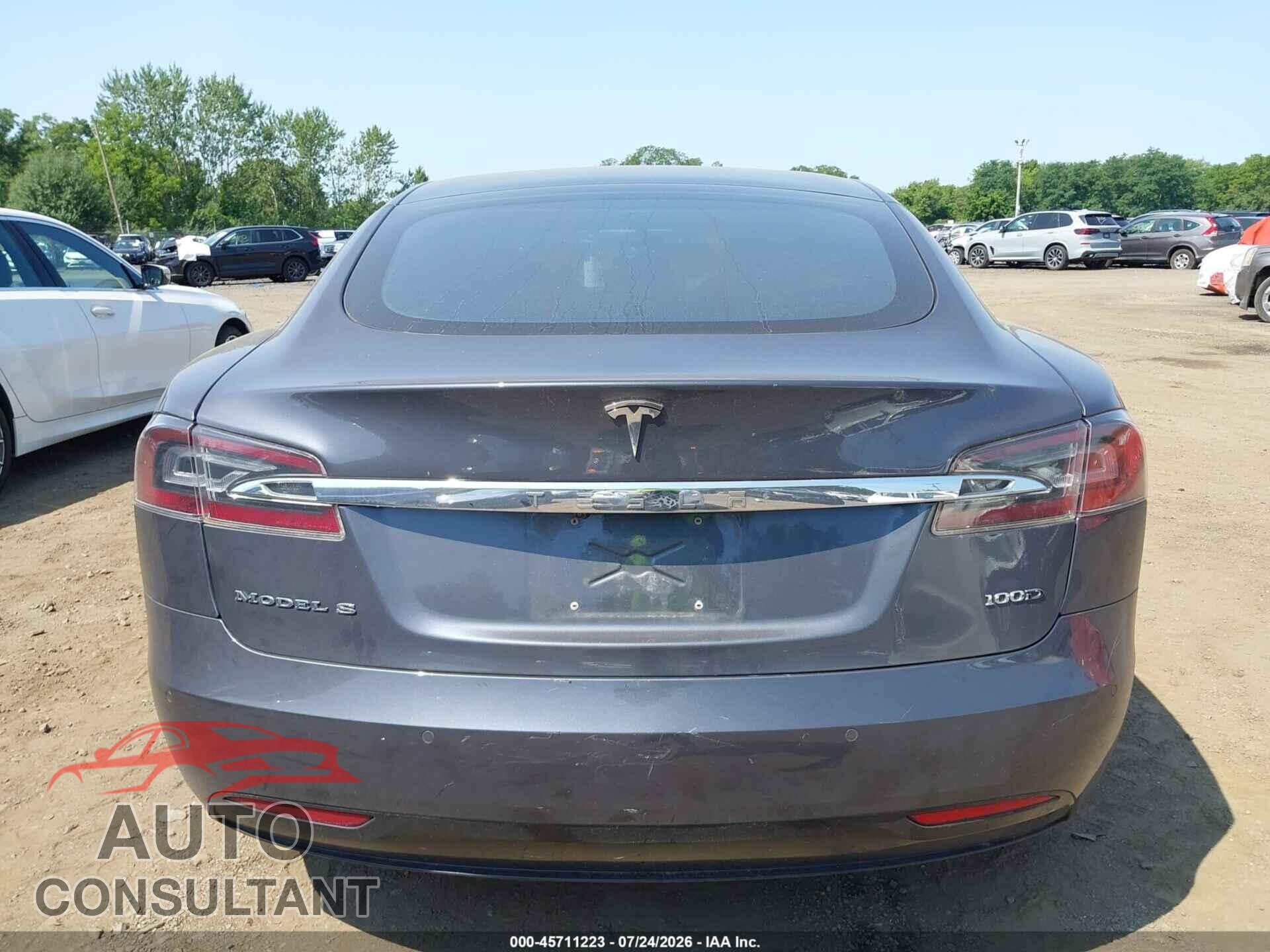 TESLA MODEL S 2018 - 5YJSA1E21JF292976