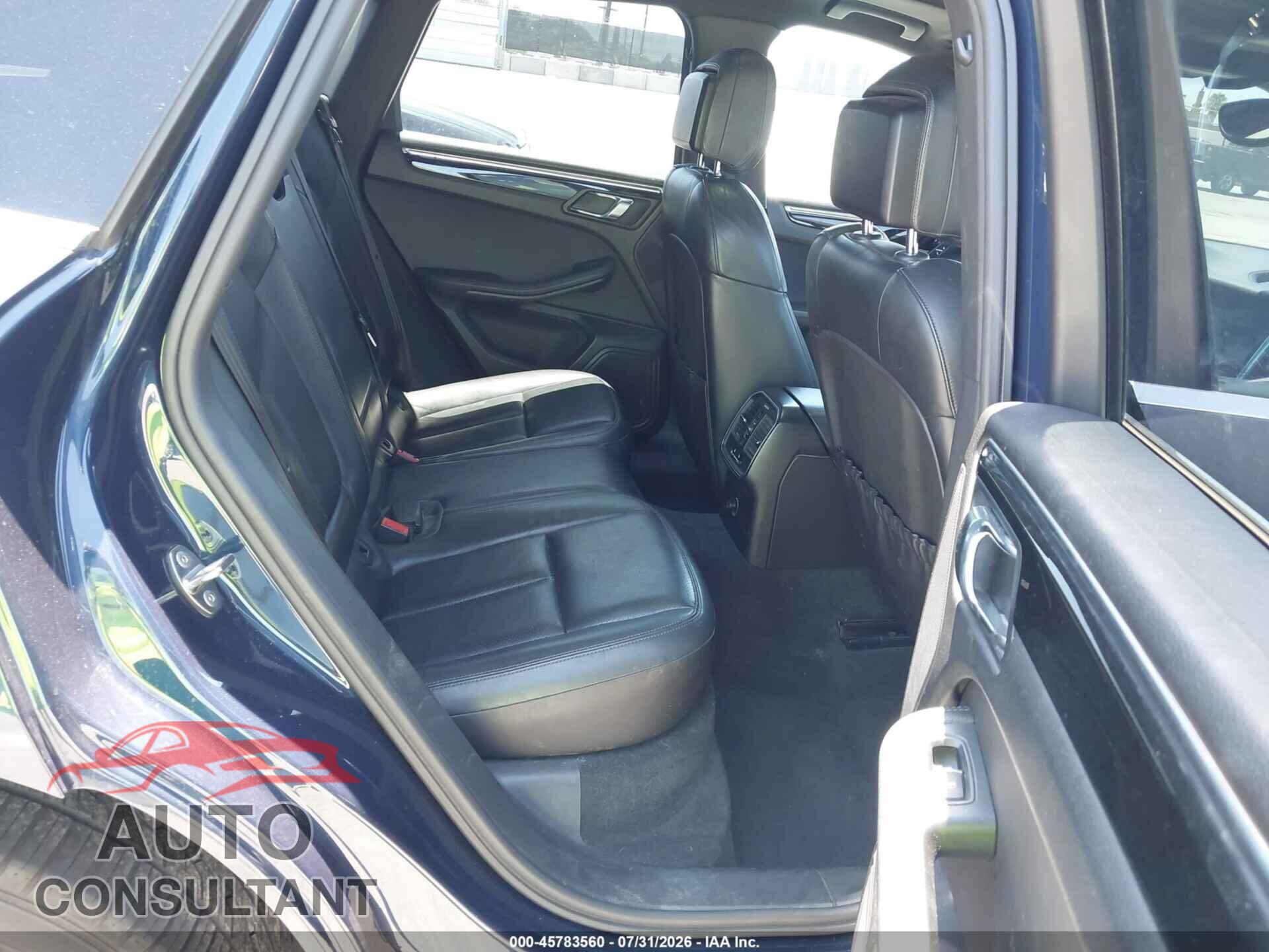 PORSCHE MACAN 2015 - WP1AB2A54FLB74115
