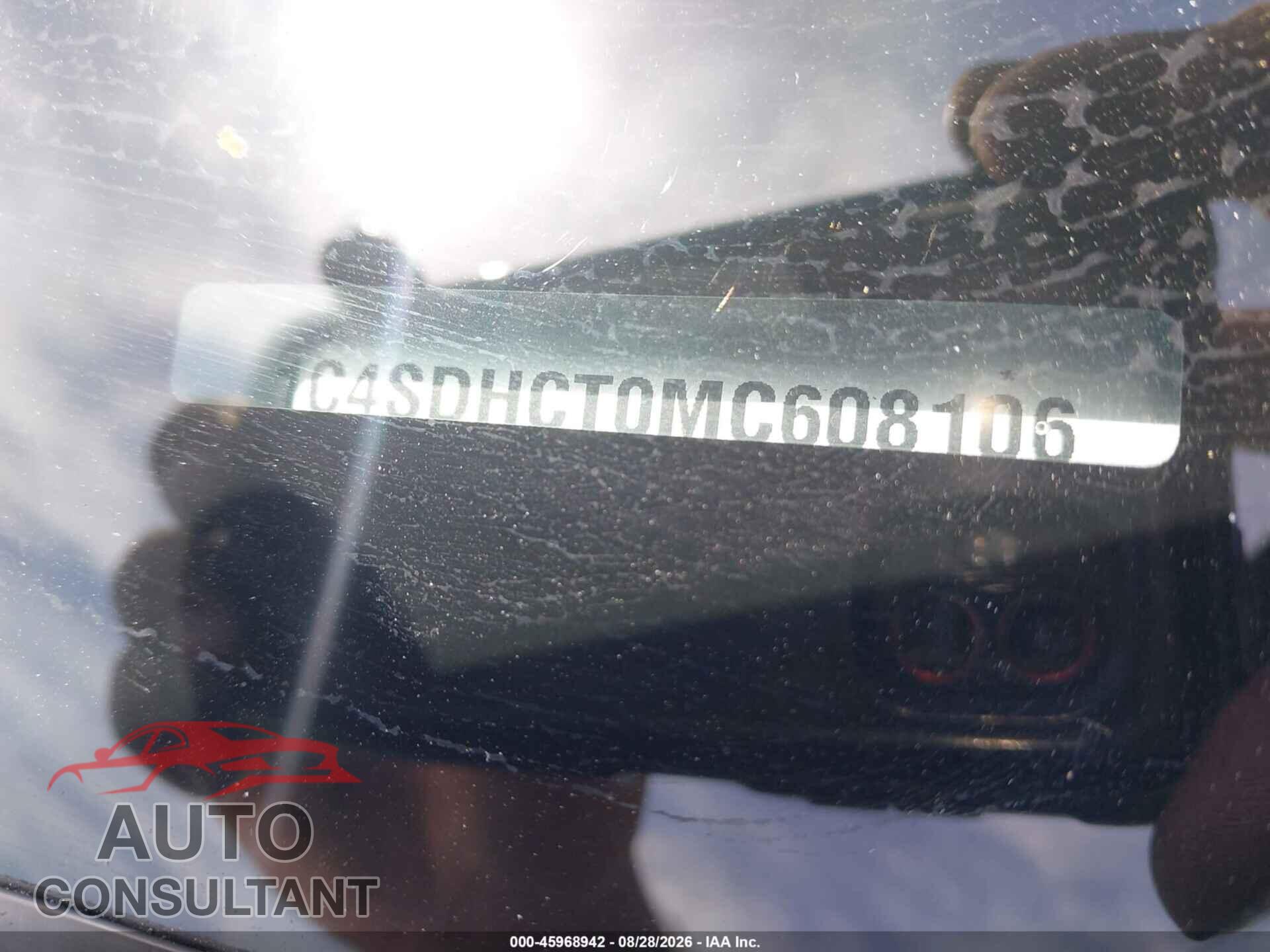 DODGE DURANGO 2021 - 1C4SDHCT0MC608106