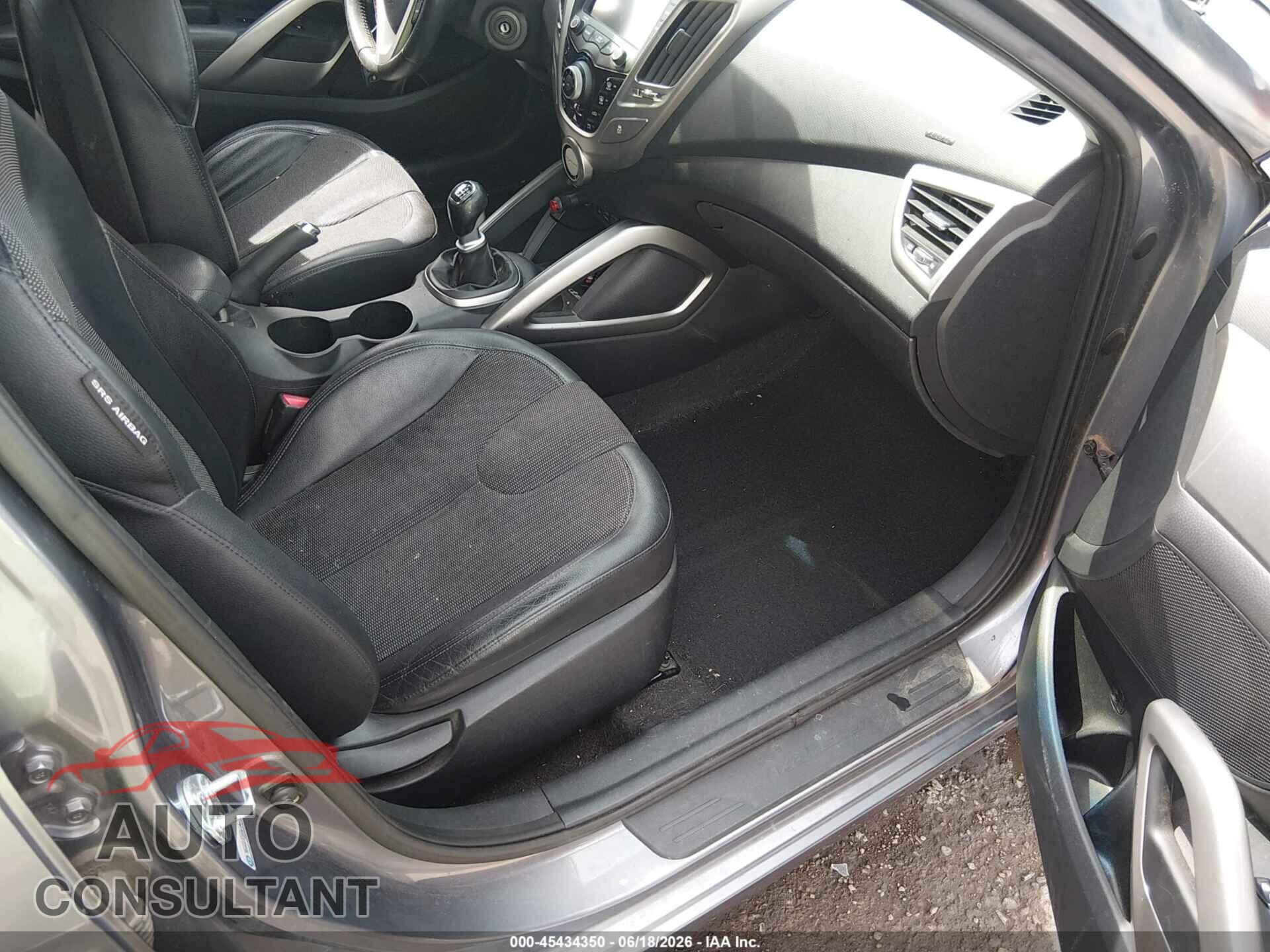 HYUNDAI VELOSTER 2012 - KMHTC6AD9CU043365