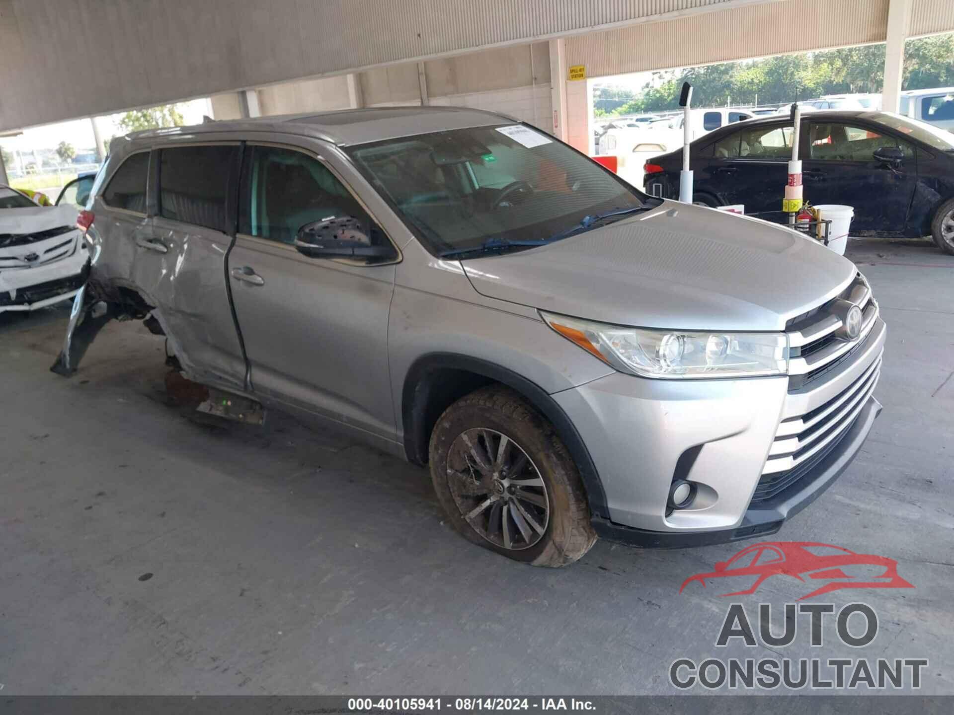 TOYOTA HIGHLANDER 2018 - 5TDKZRFH7JS547636