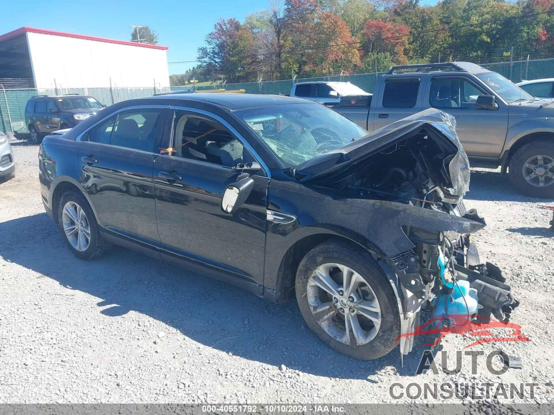 FORD TAURUS 2018 - 1FAHP2D88JG108827