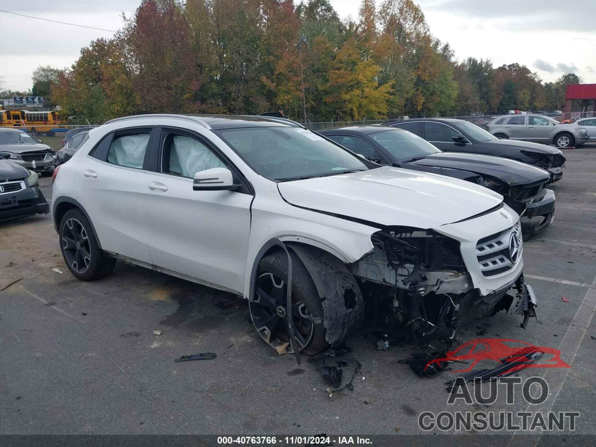 MERCEDES-BENZ GLA 250 2019 - WDCTG4EB1KJ550485