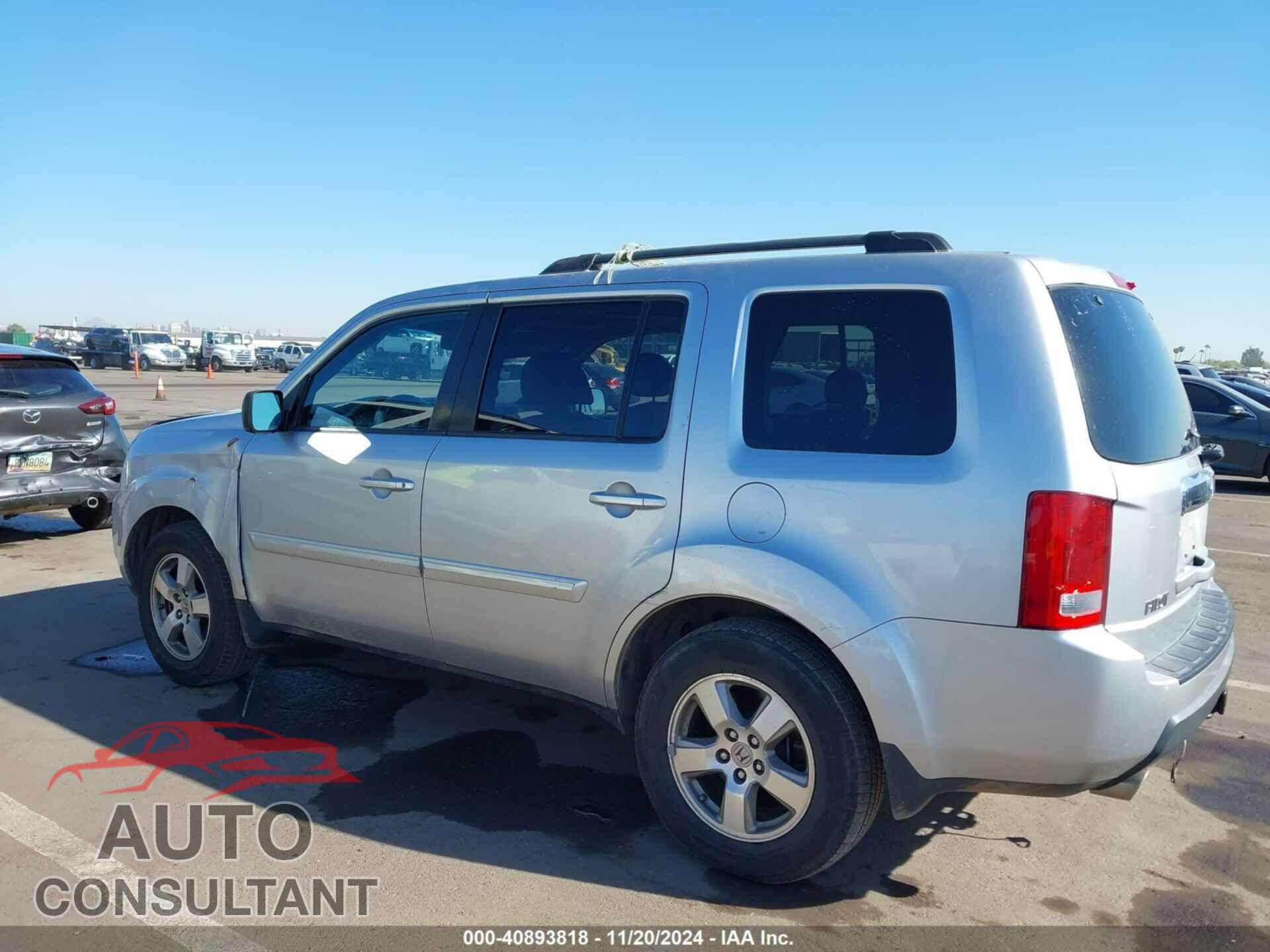 HONDA PILOT 2011 - 5FNYF4H60BB020111