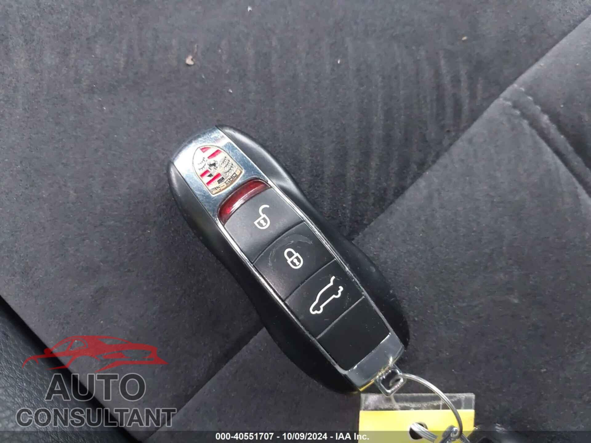 PORSCHE MACAN 2017 - WP1AA2A55HLB81743